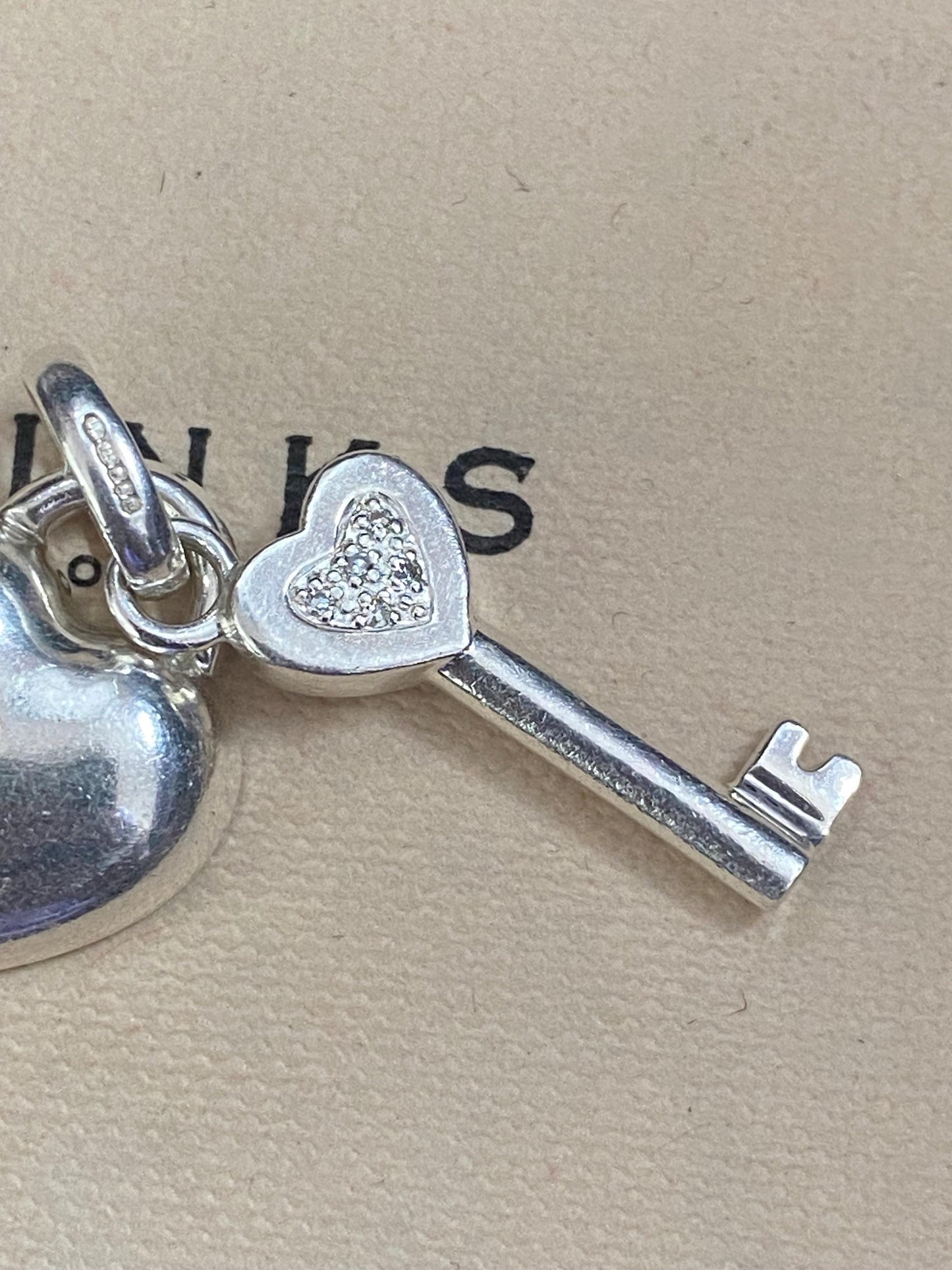 cute genuine rare Links of London sterling silver heart key diamanté hallmarked charm