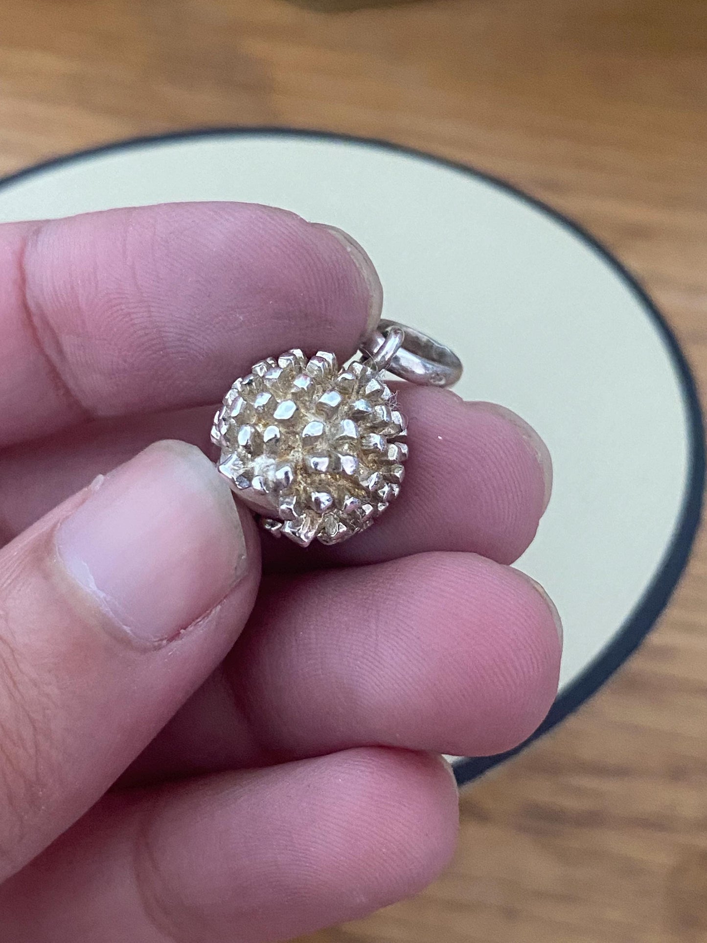 Super cute Vintage Links of London Hedgehog Charm, Sterling Silver, Hallmarked, Genuine