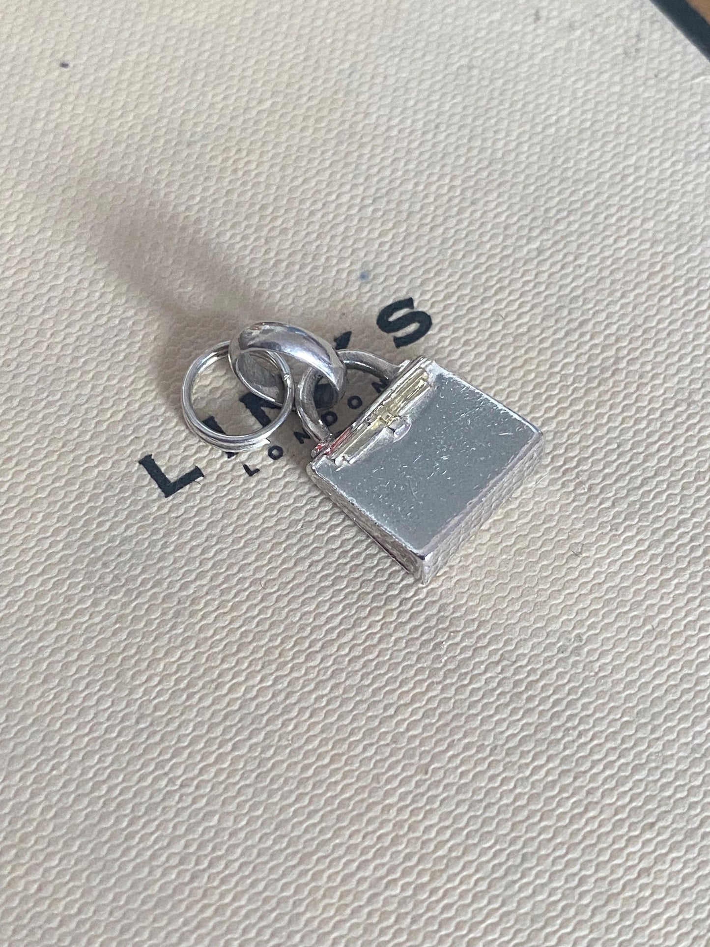 Beautiful genuine rare hallmarked Links of London sterling silver bag charm