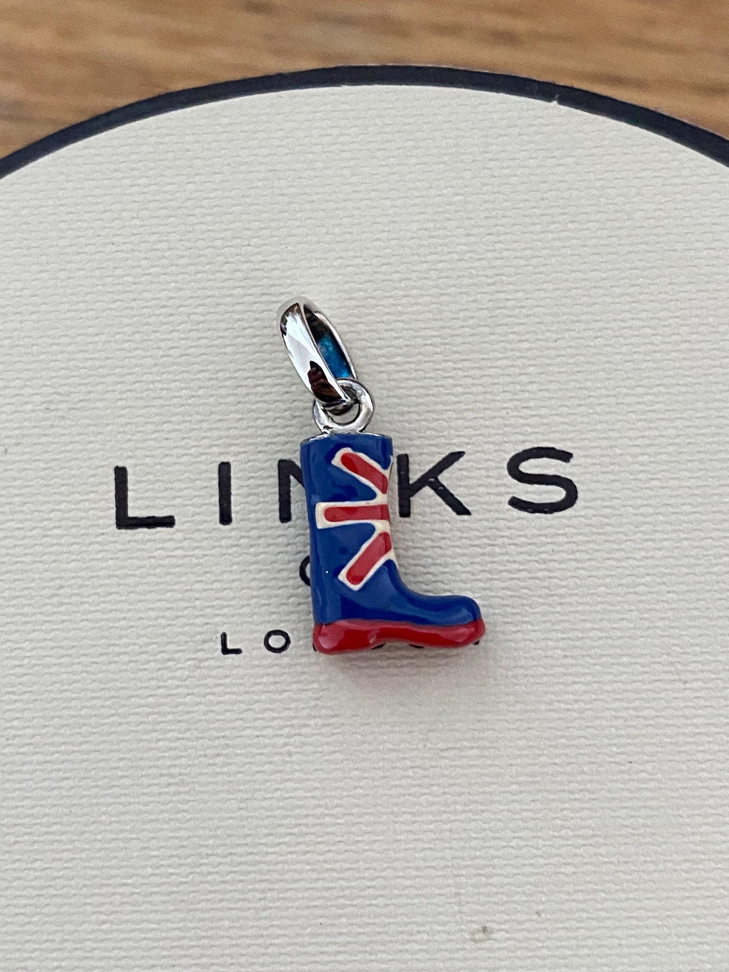 Beautiful Links of London welly boot with Union Jack enamel detailing charm, new conditon, sterling silver, very rare