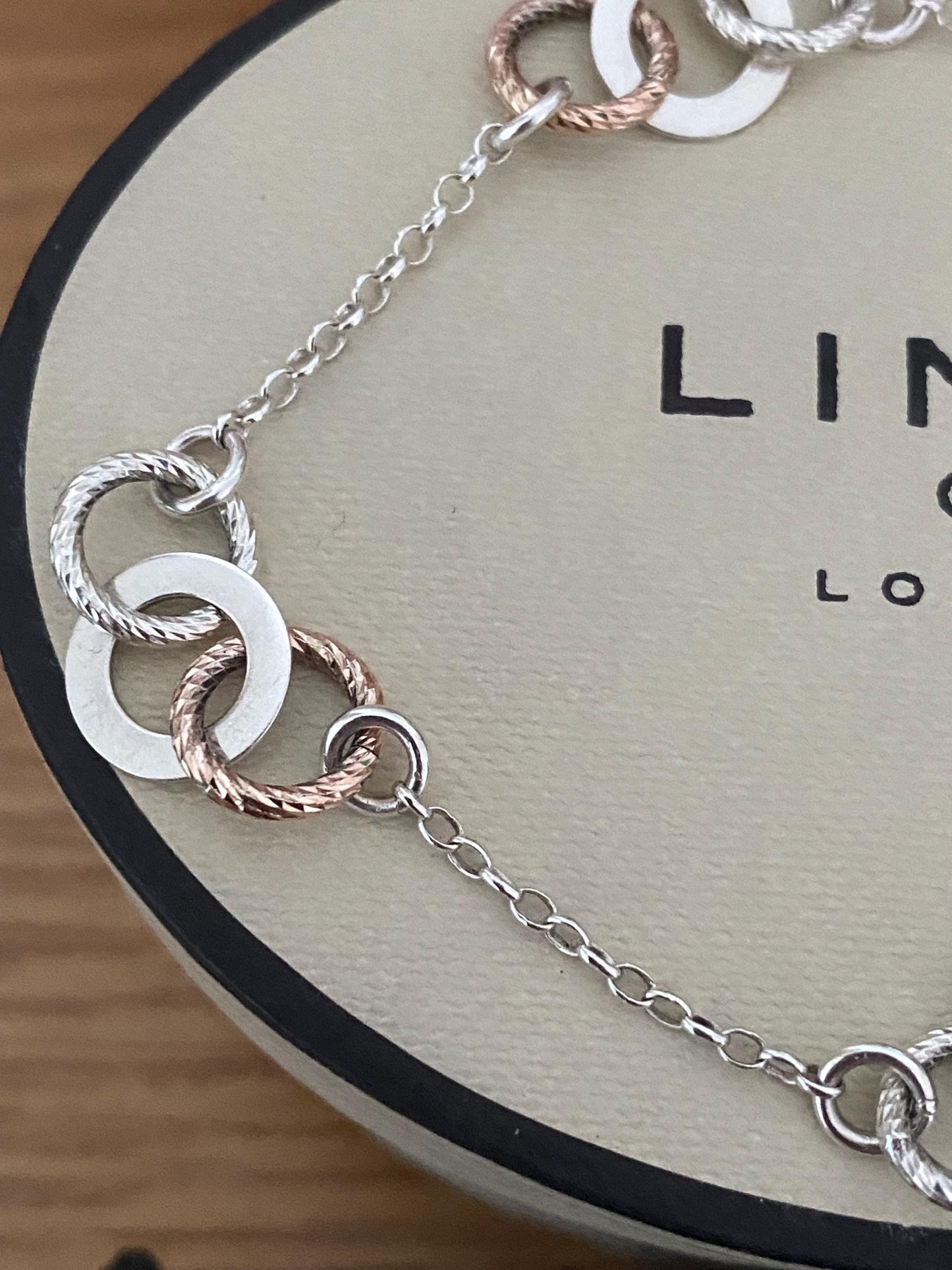 Rare beautiful Links of London aroura bracelet, sterling silver, genuine