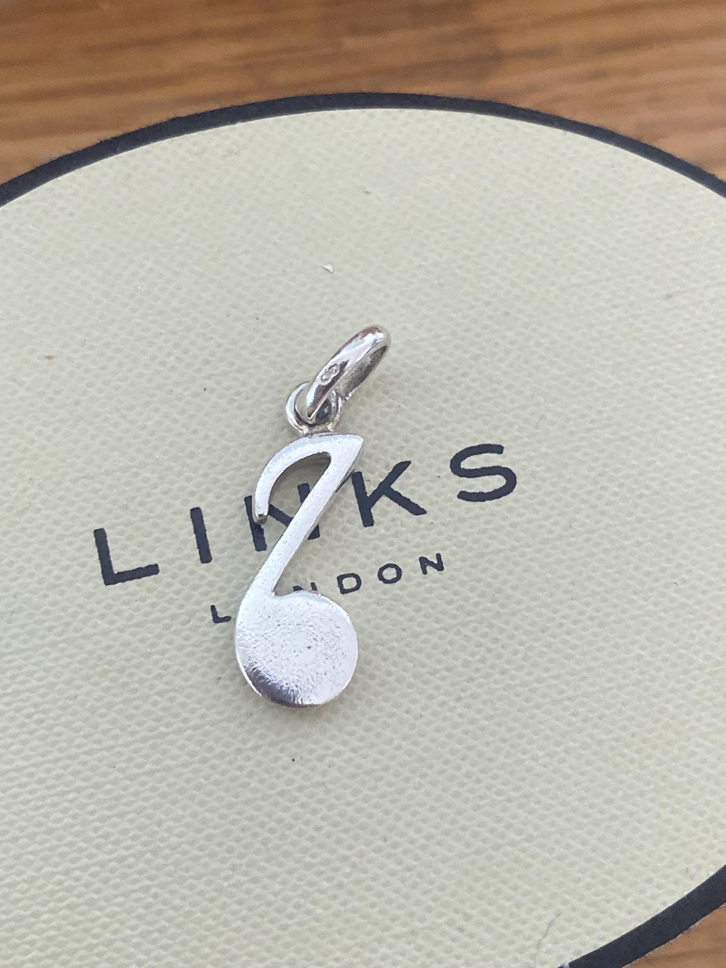 Gorgeous Links of London music note quaver Charm, Sterling Silver, Hallmarked, Fantastic Condition, Genuine