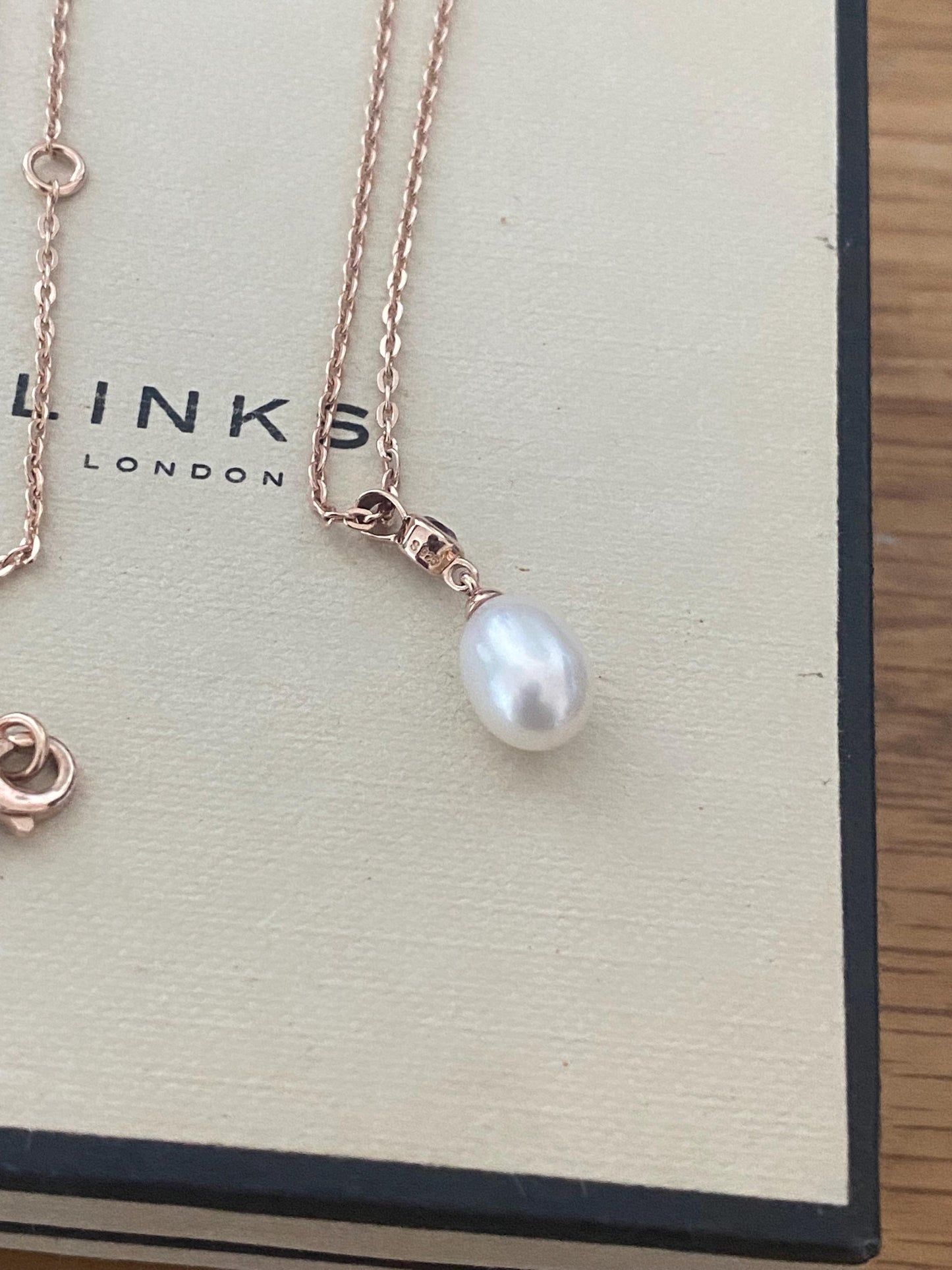 Gorgeous Links of London Necklace with 18ct Gold Vermeil Pearl and amethyst stone pendent