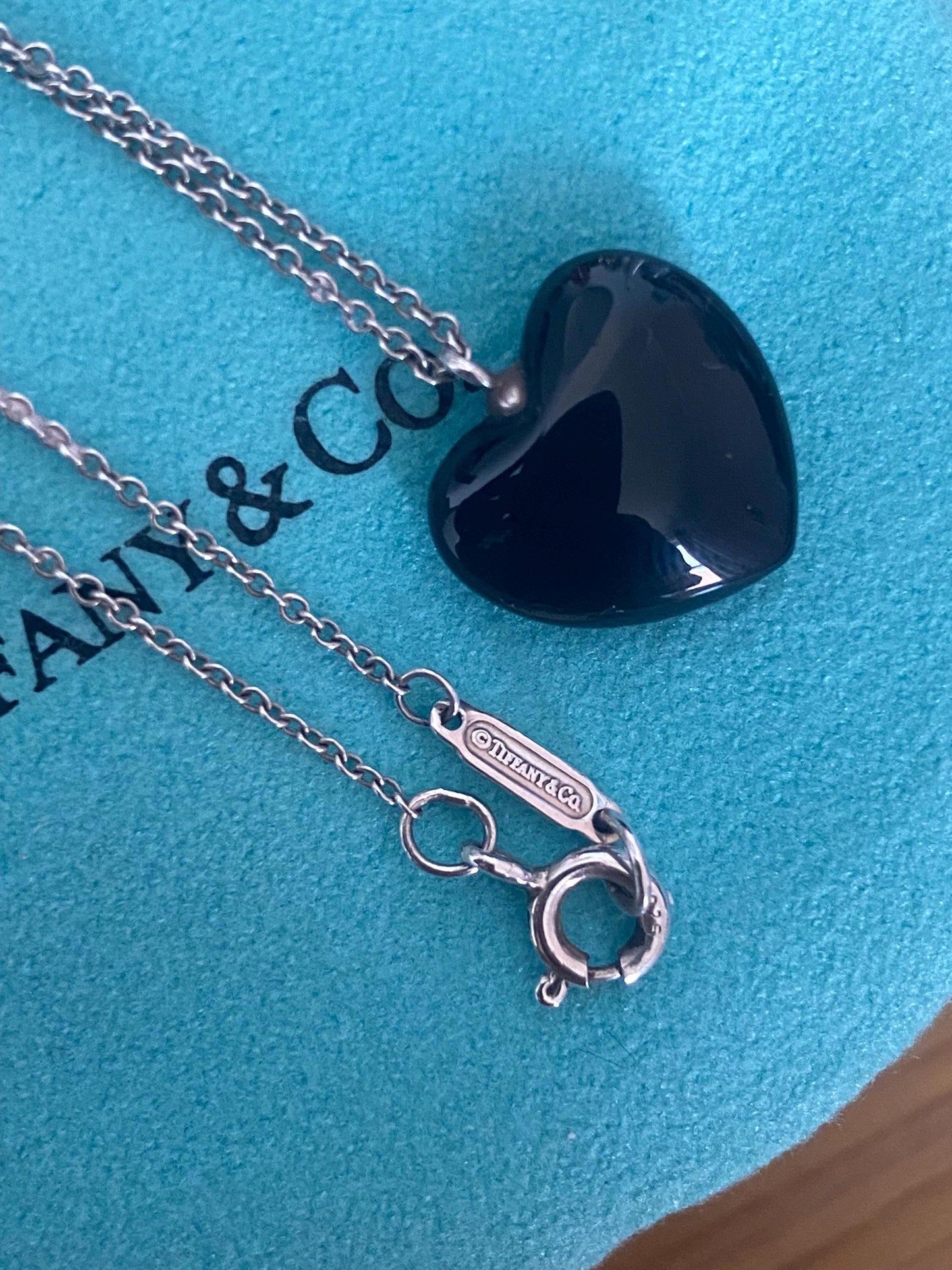 Very rare Tiffany & Co onyx heart sterling silver genuine necklace, boxed