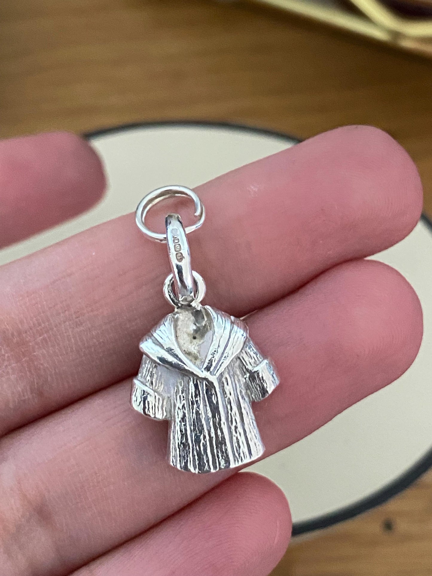 Beautiful genuine rare Links of London sterling silver winter coat charm