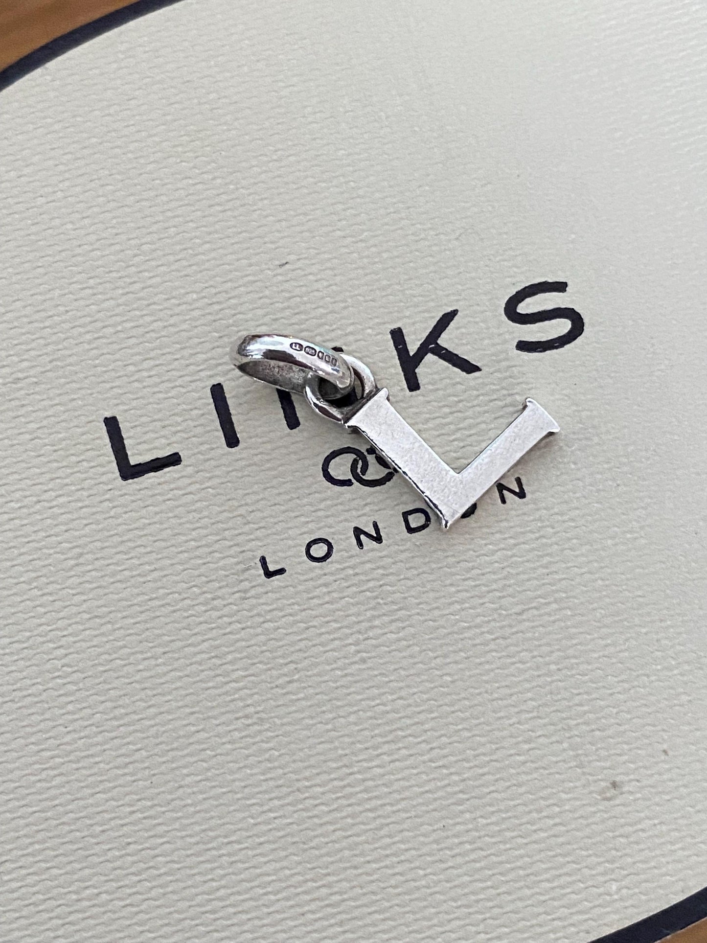 Genuine Links of London sterling silver letter ‘L’ charm