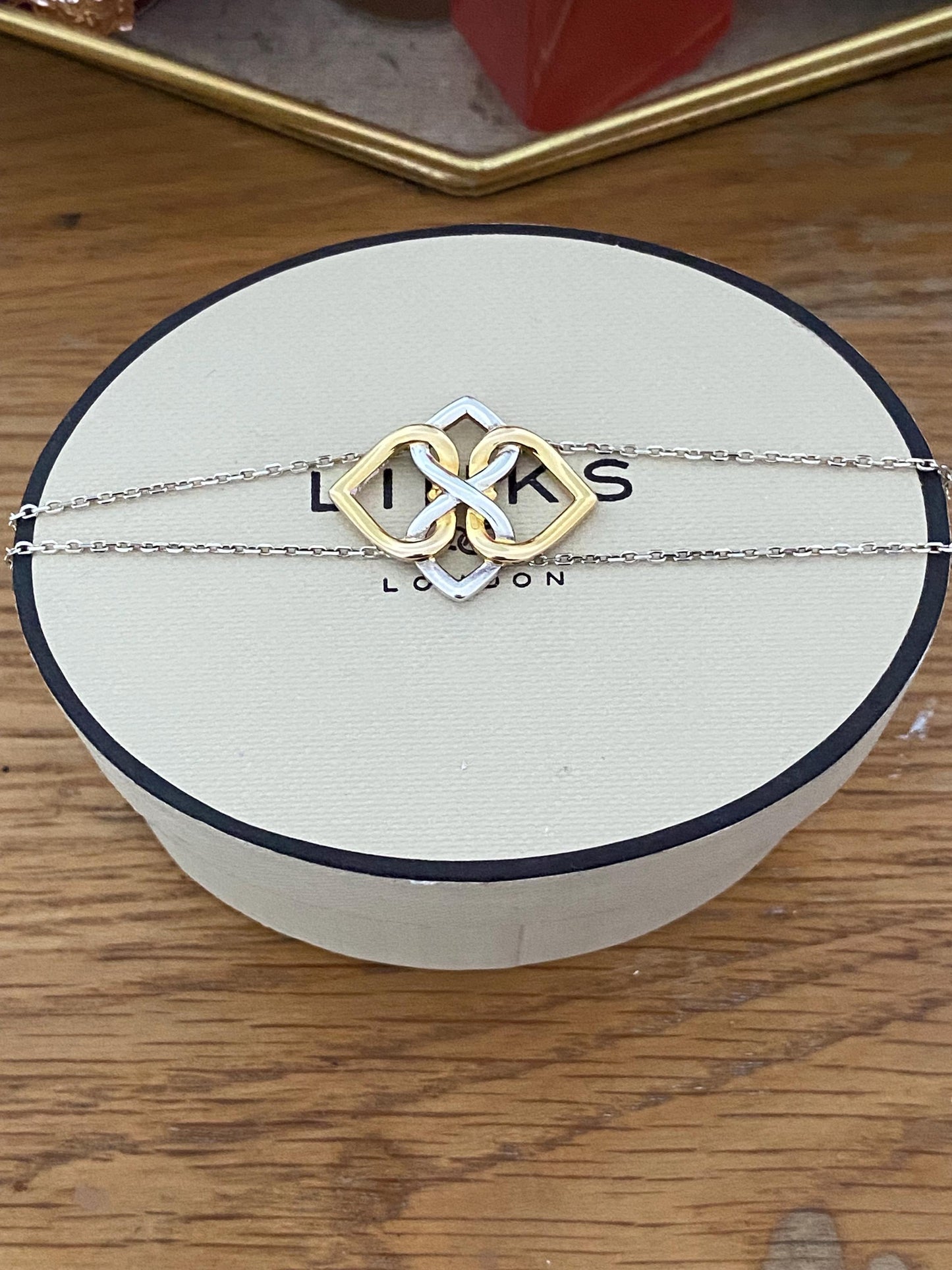Gorgeous rare, vintage Links of London two tone infinite love interlocking bracelet, sterling silver and 18ct gold vermeil, genuine