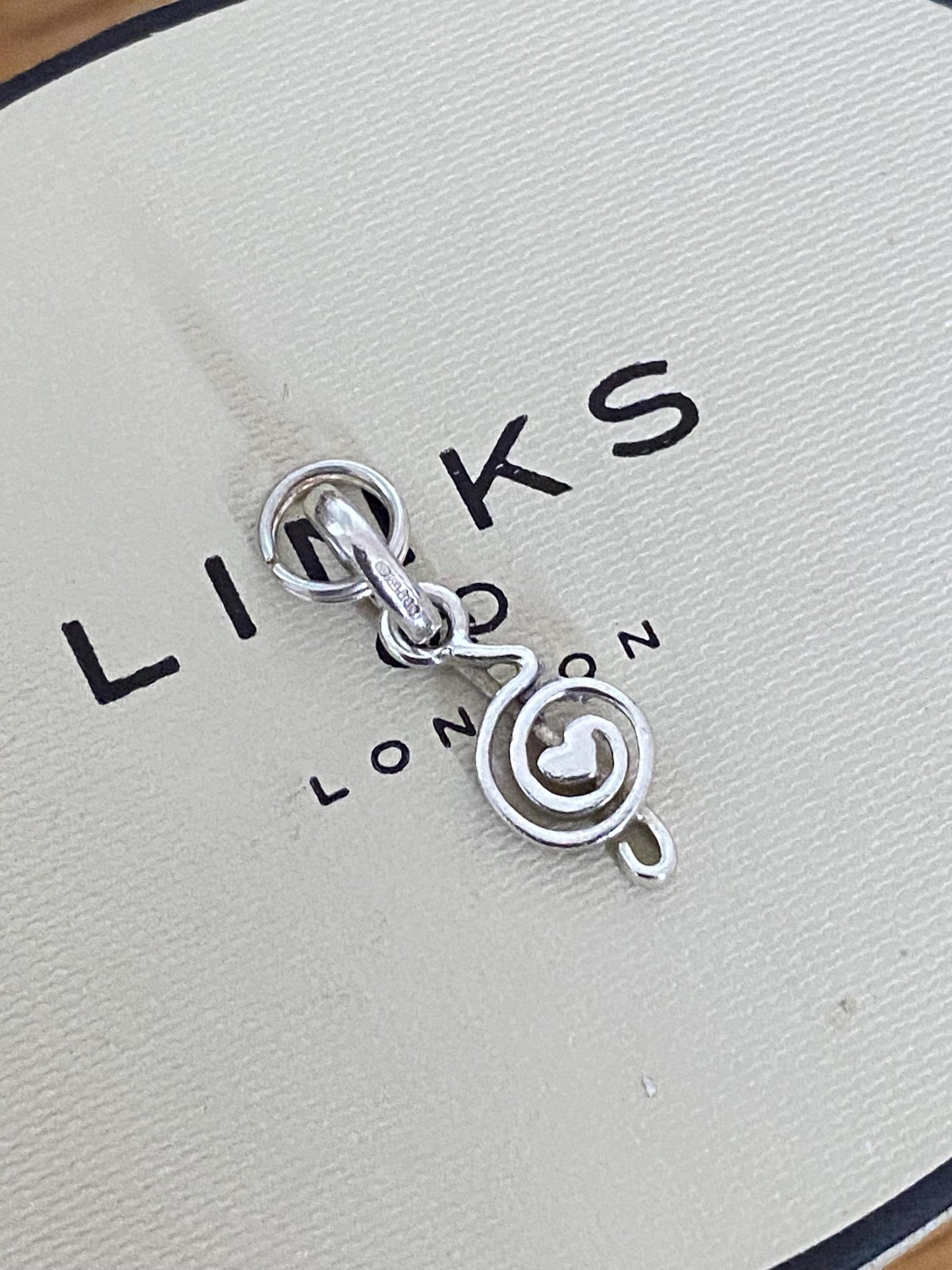 Gorgeous Links of London music note Charm, Sterling Silver, Hallmarked, Fantastic Condition, Genuine