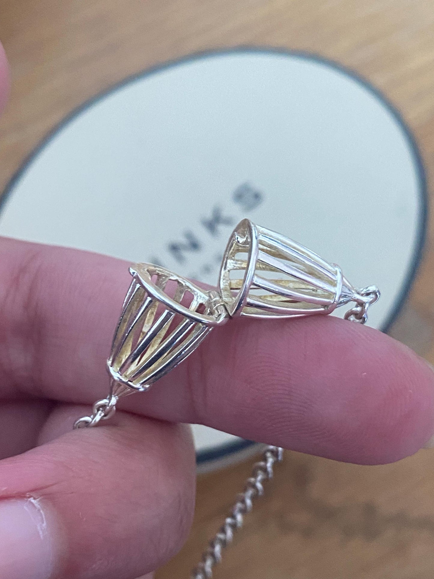 Beautiful vintage very rare links of London cage charm toggle bracelet, sterling silver