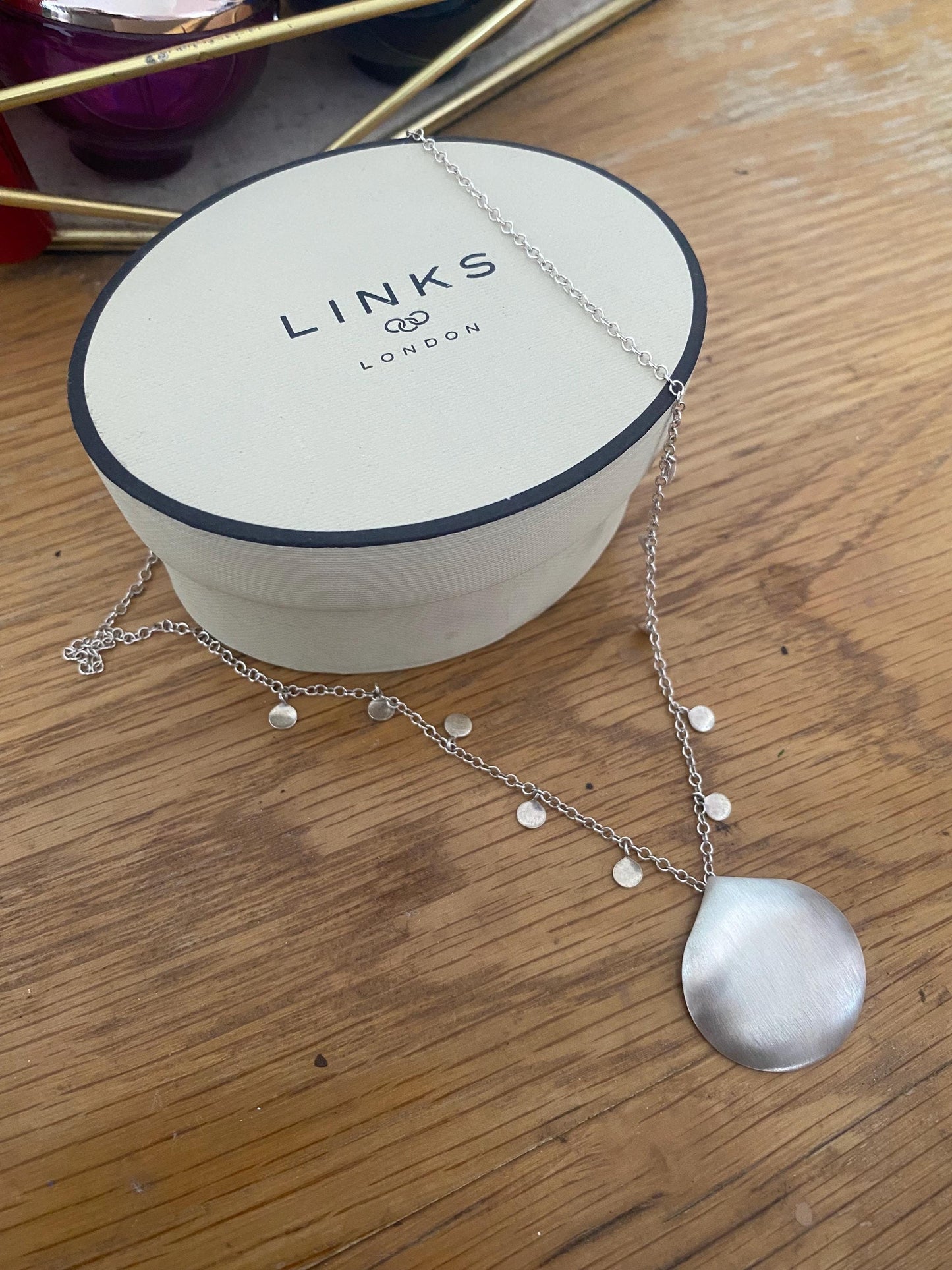 Beautiful rare LINKS OF LONDON moon Charm necklace, sterling silver