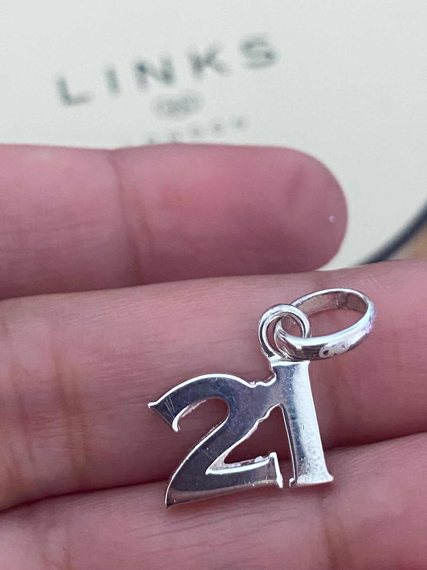 Beautiful genuine rare Links of London sterling silver number ‘21’ charm
