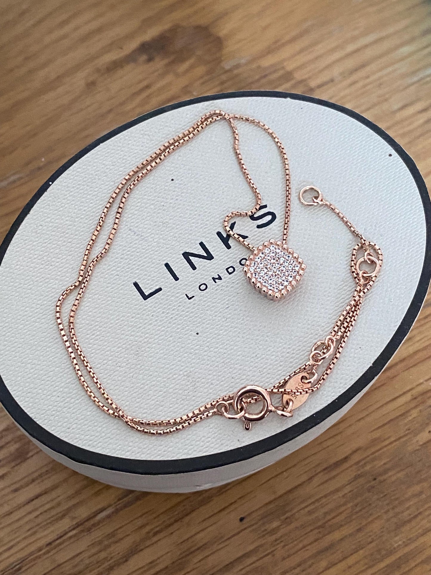 Gorgeous Links of London 18ct rose gold vermail and topaz “pure” necklace, hallmarked, genuine