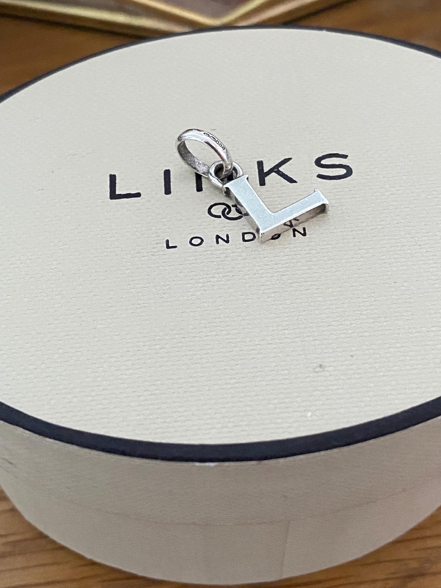 Genuine Links of London sterling silver letter ‘L’ charm