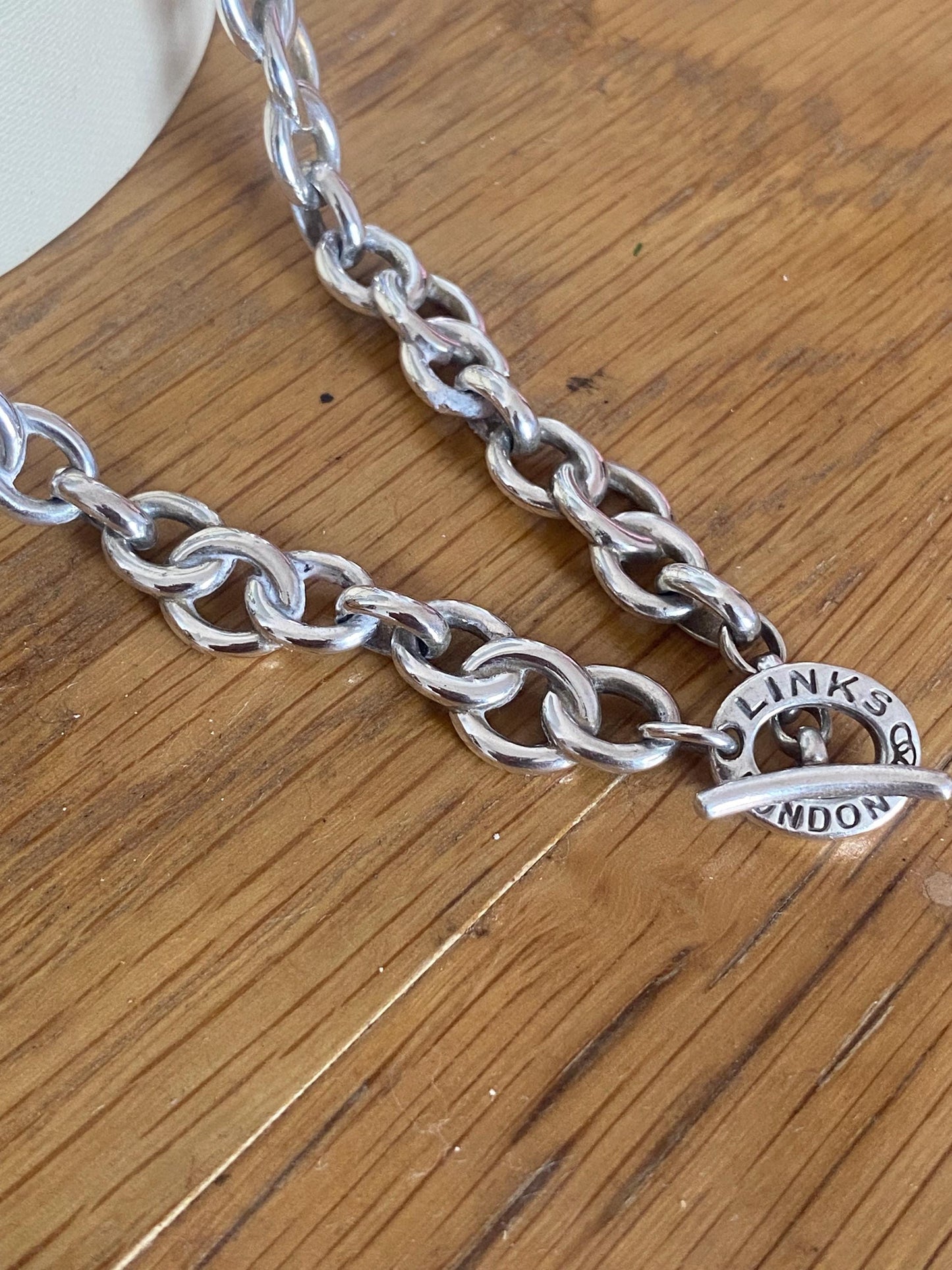 Rare heavy Genuine LINKS OF LONDON Hallmarked Silver Toggle Logo necklace With Box