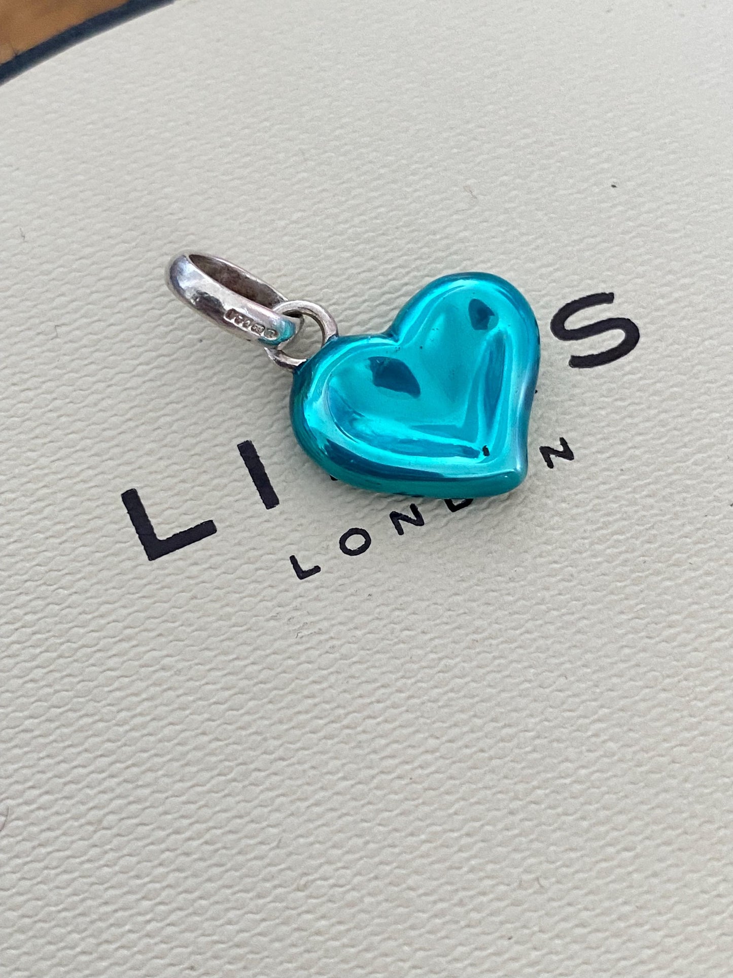 Beautiful genuine rare hallmarked Links of London sterling silver and blue enamel thumbprint heart charm