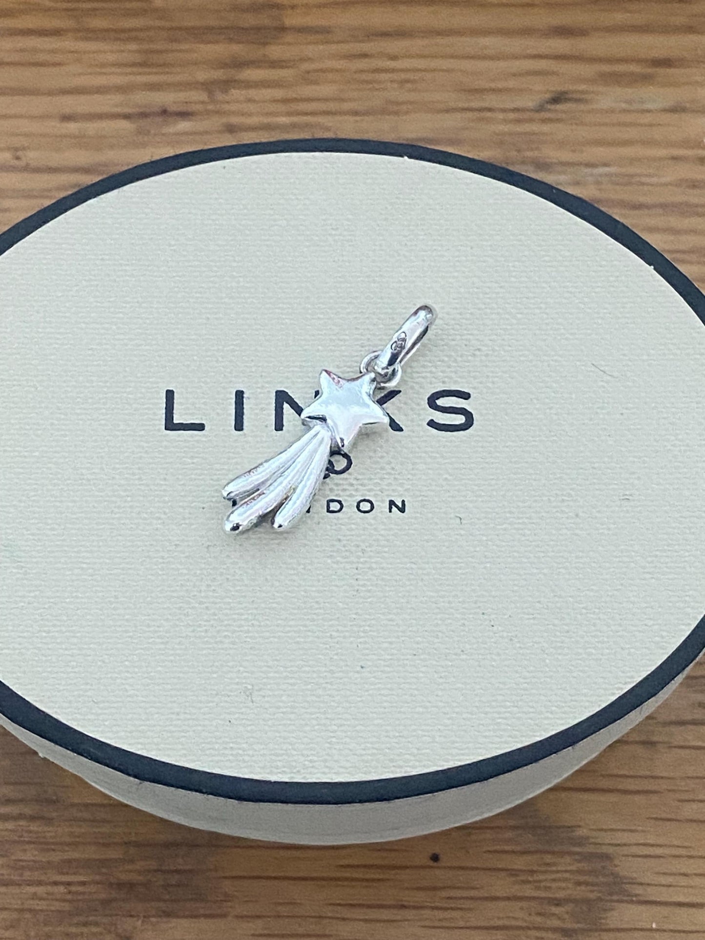 Rare Links of London shooting star charm sterling silver, great condition, genuine