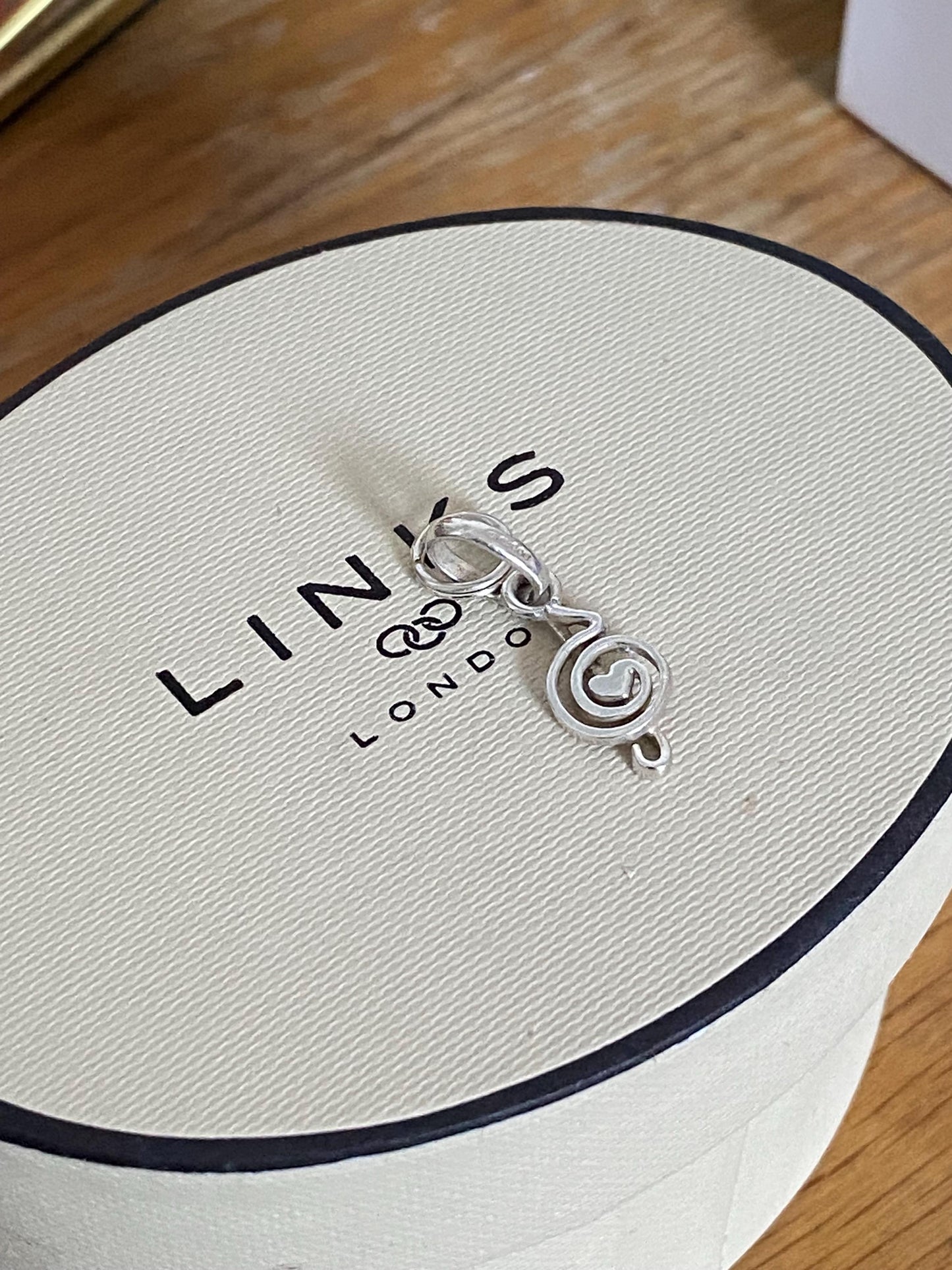 Gorgeous Links of London music note Charm, Sterling Silver, Hallmarked, Fantastic Condition, Genuine