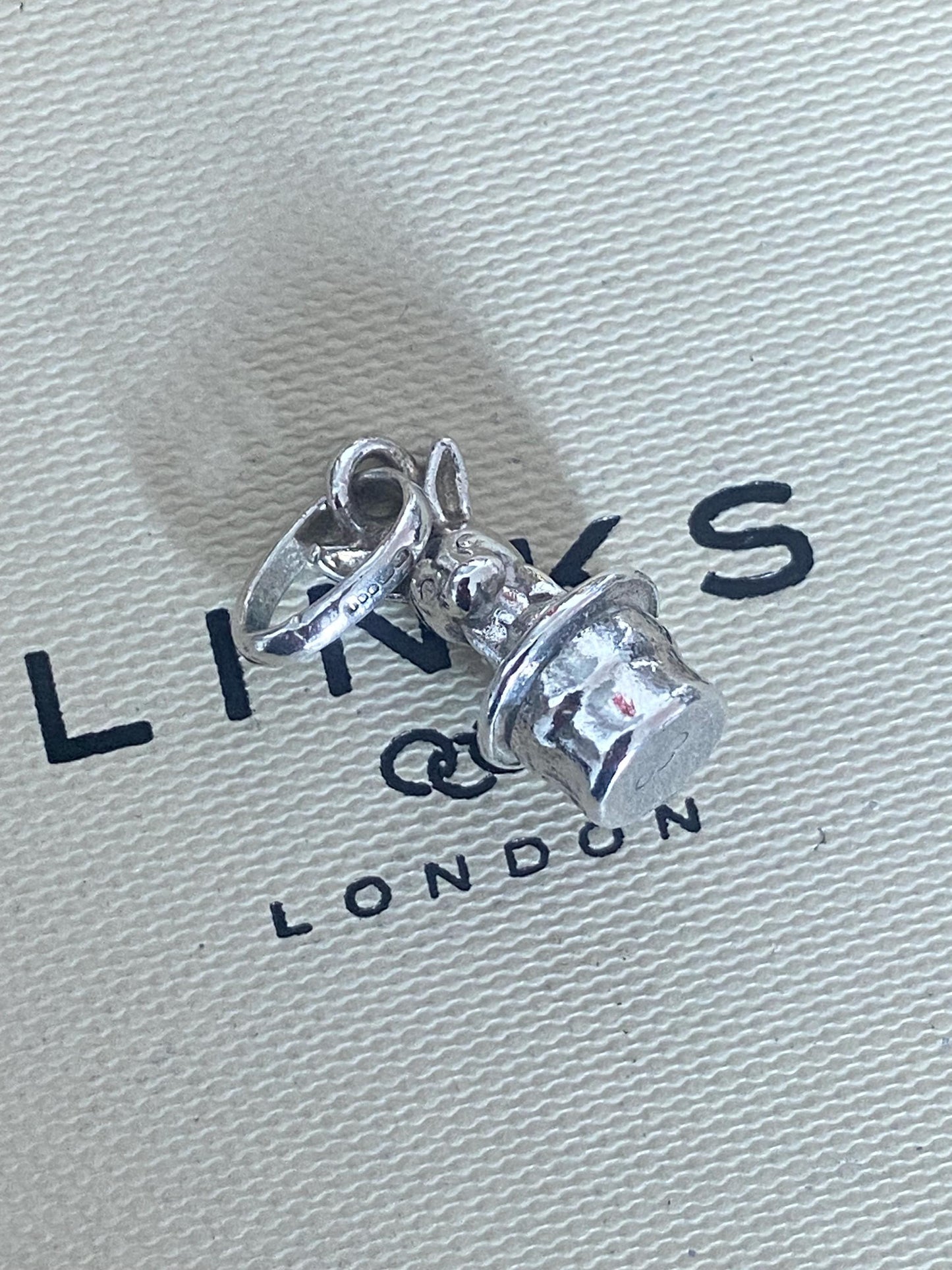 Lovely rare Links of London rabbit in a hat charm, sterling silver, hallmarked