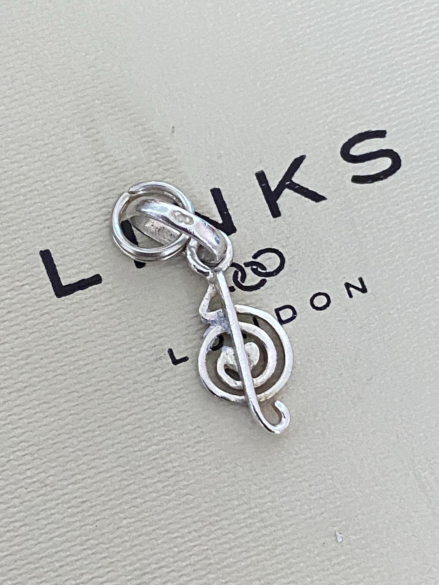 Gorgeous Links of London music note Charm, Sterling Silver, Hallmarked, Fantastic Condition, Genuine