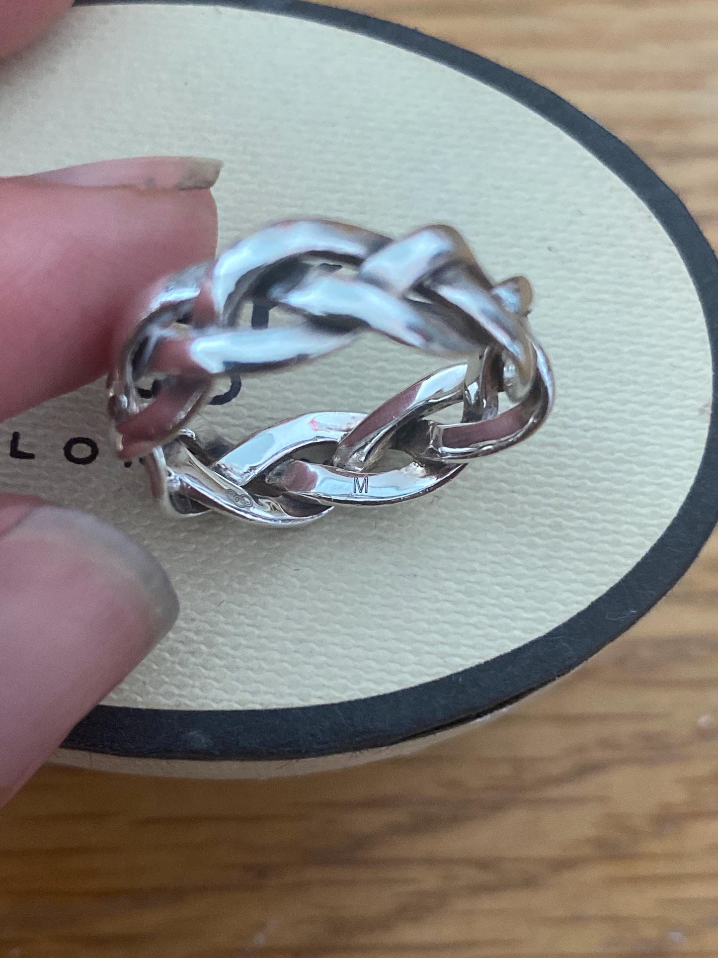 Genuine Links of London Infinity band Ring, Sterling Silver, Size M, with box