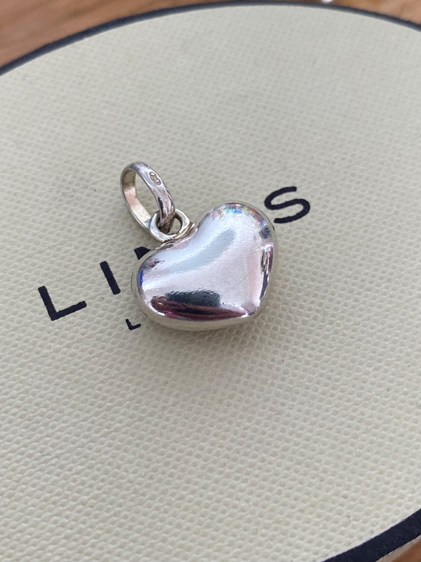 Beautiful genuine rare hallmarked Links of London sterling silver heart charm