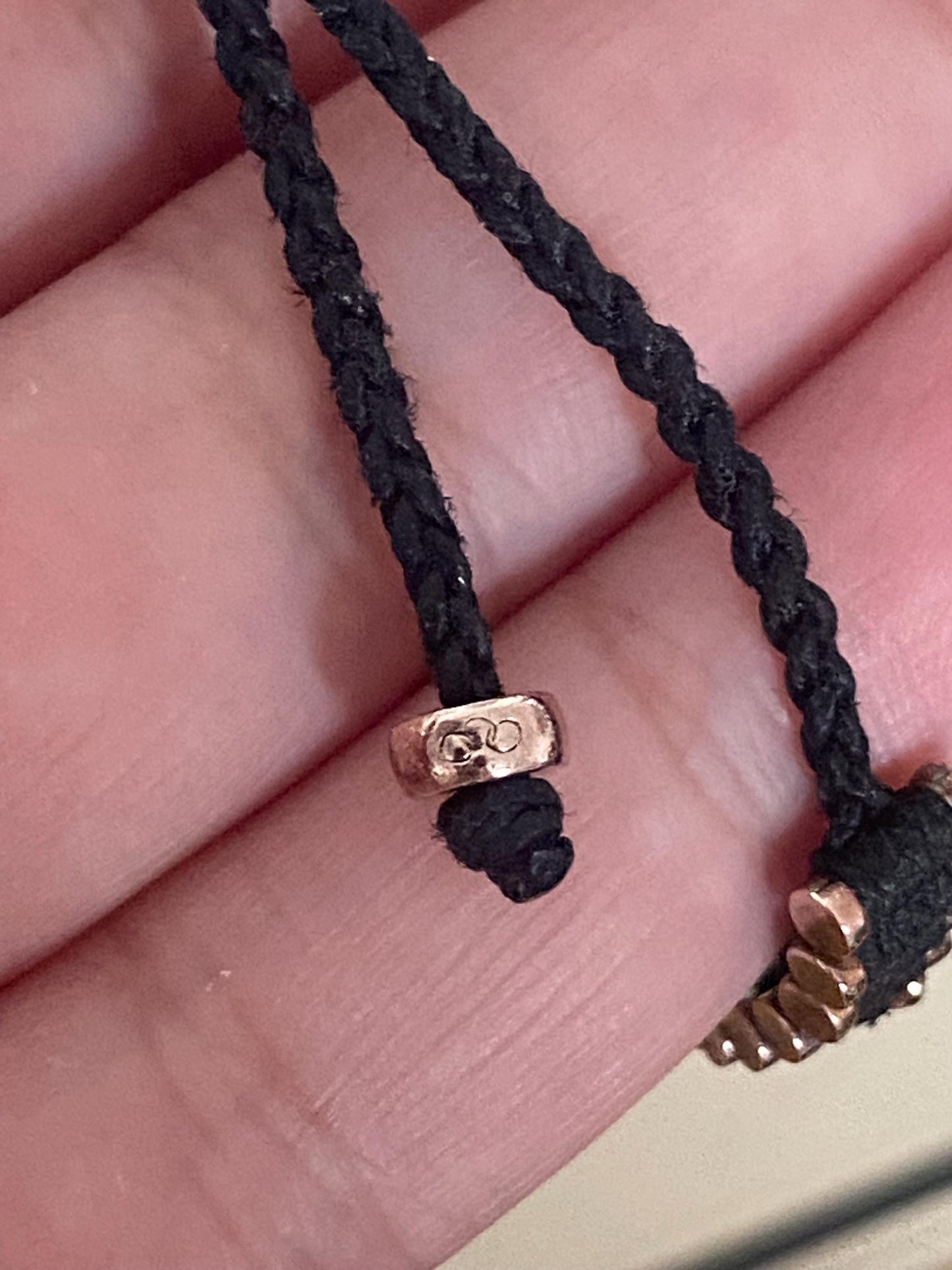 Stunning Links of London Mini Friendship Bracelet in black and 18k Rose Gold Vermeil Stamped, Hallmarked
