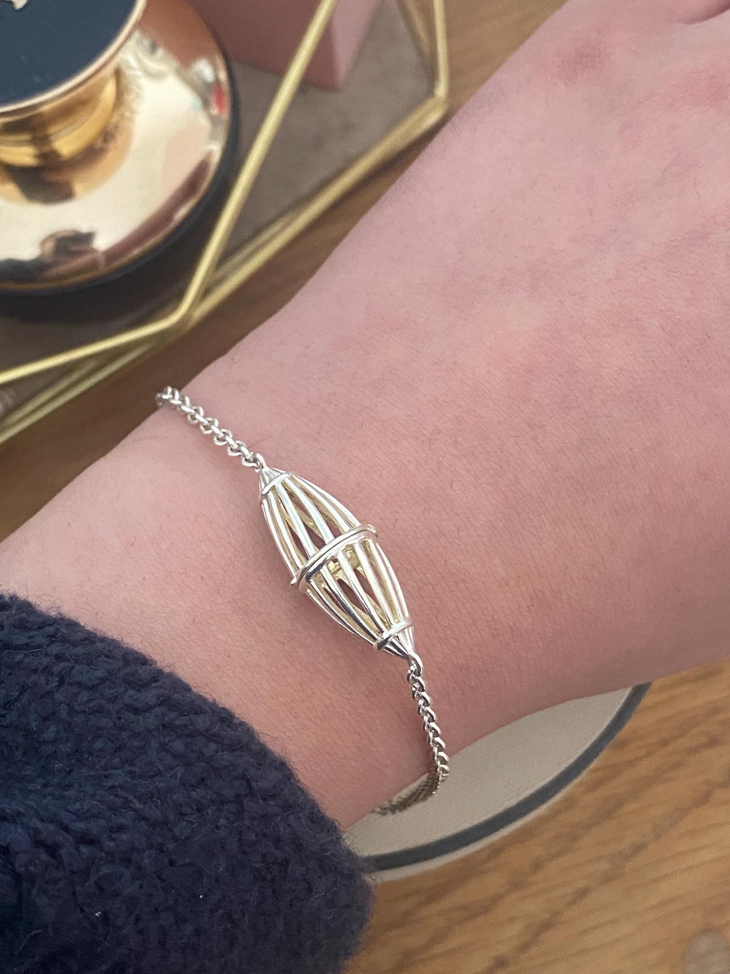 Beautiful vintage very rare links of London cage charm toggle bracelet, sterling silver