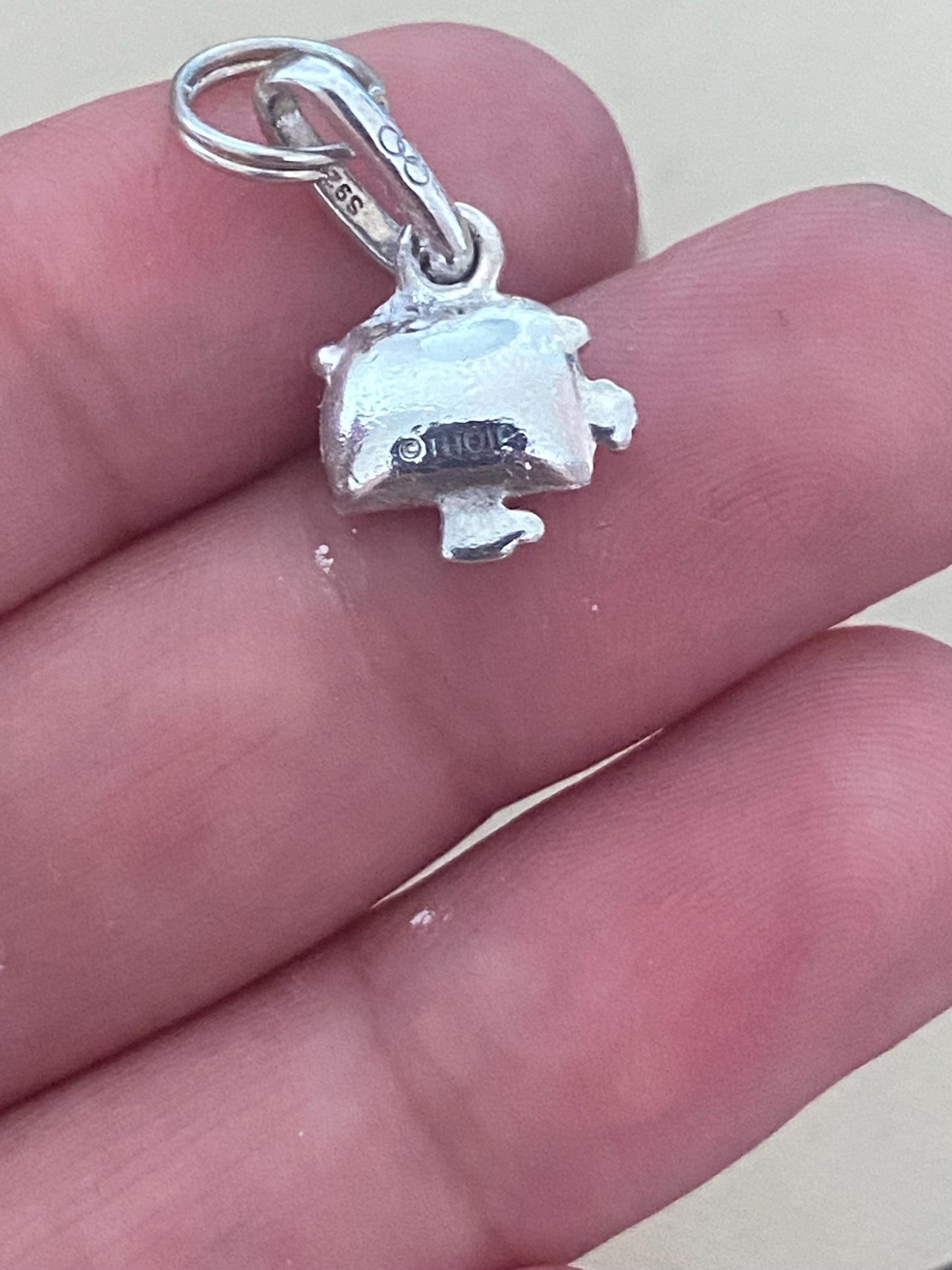 Beautiful genuine rare LINKS OF LONDON Ladies Sterling Silver Thoip Little Miss Chatterbox charm