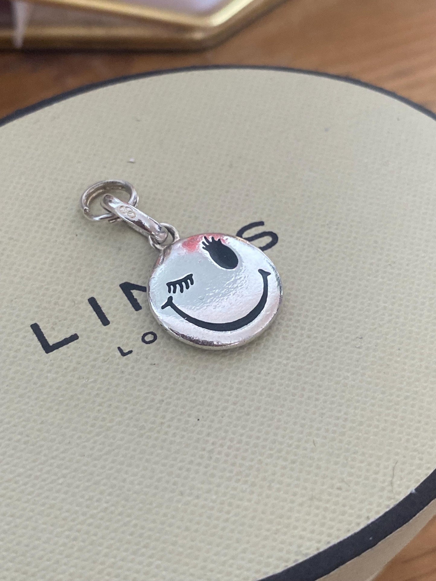 Fabulous Links of London smiley face Charm, Sterling Silver, Stamped, Hallmarked, Lovely Condition, Genuine