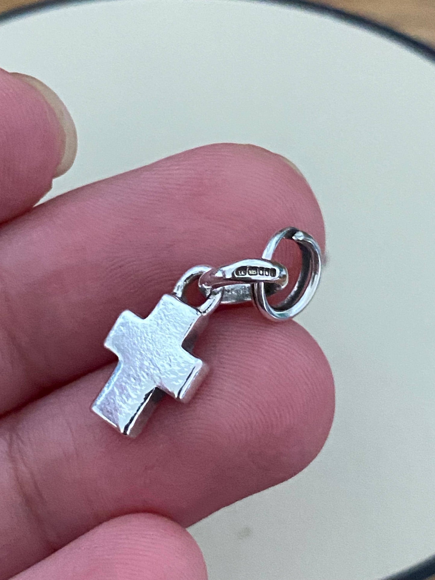 Very rare Links of London cross charm sterling silver, lovely vintage condition, genuine