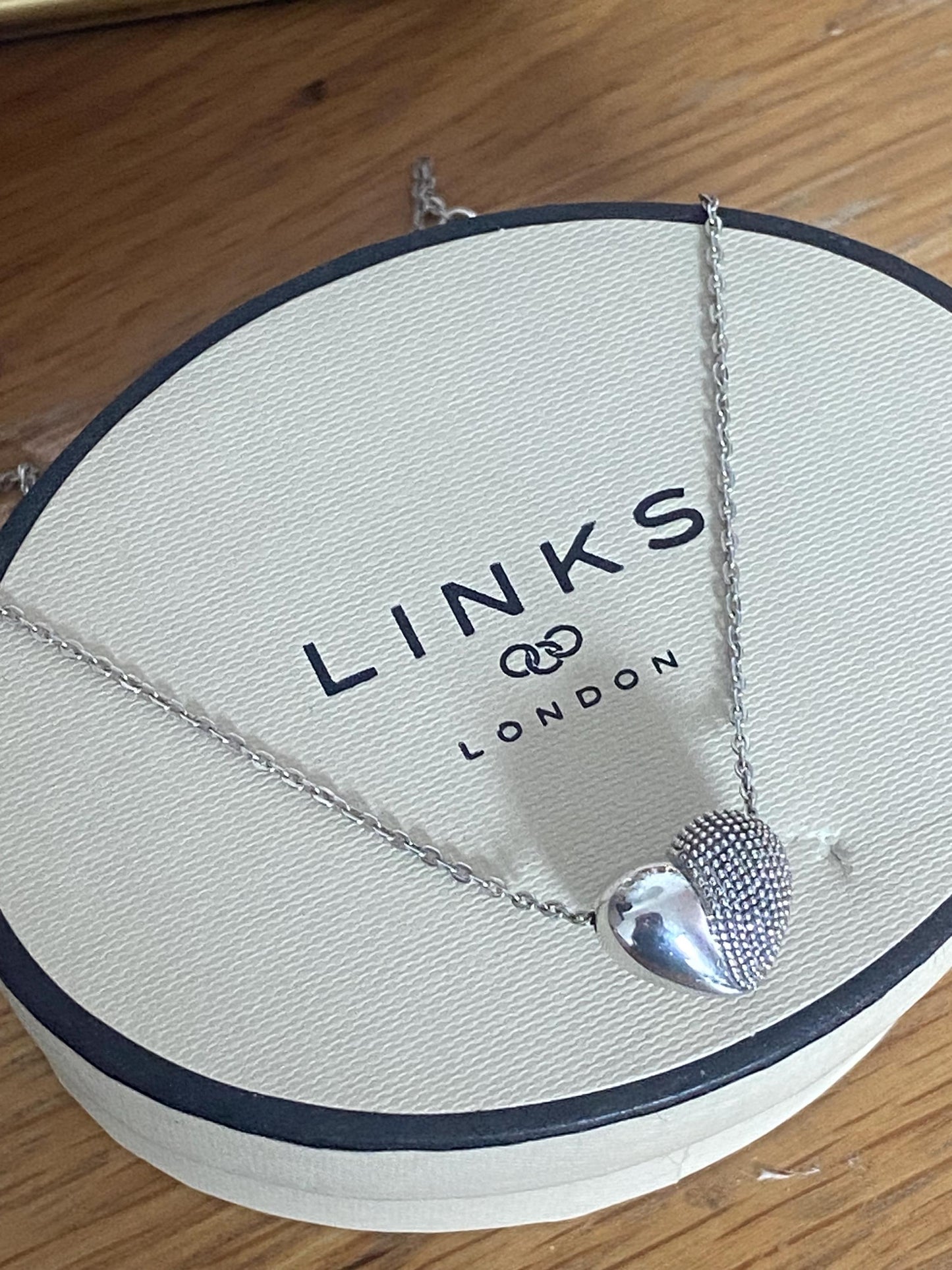 Genuine Links of London Masquerade heart Drop Necklace, Solid Sterling Silver, Stamped, s925, Fantastic Condition, 46cm Chain