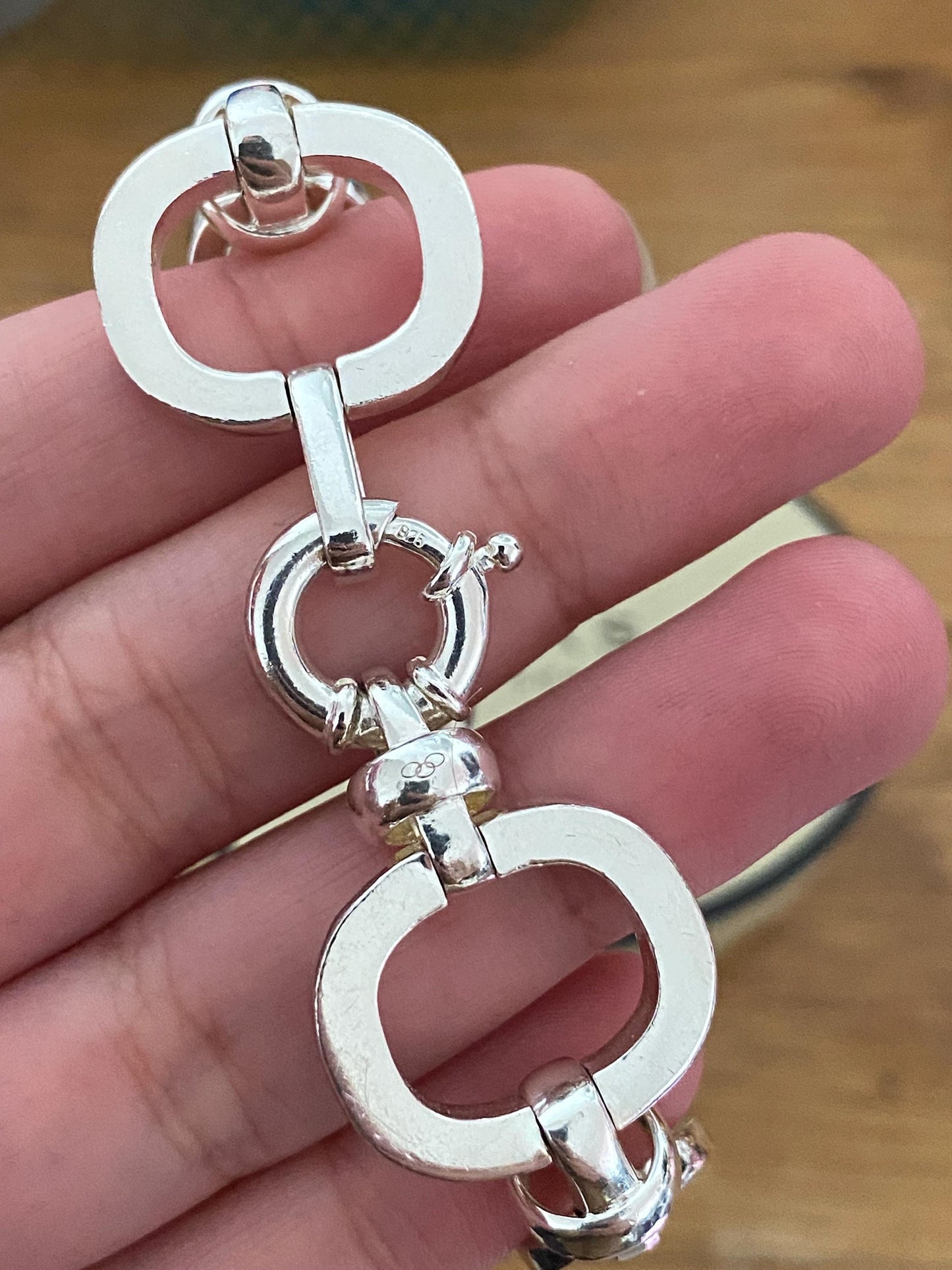 Beautiful genuine Links of London Brit Lines chunky Chain Bracelet with Senorita Clasp, sterling silver, assay hallmarked