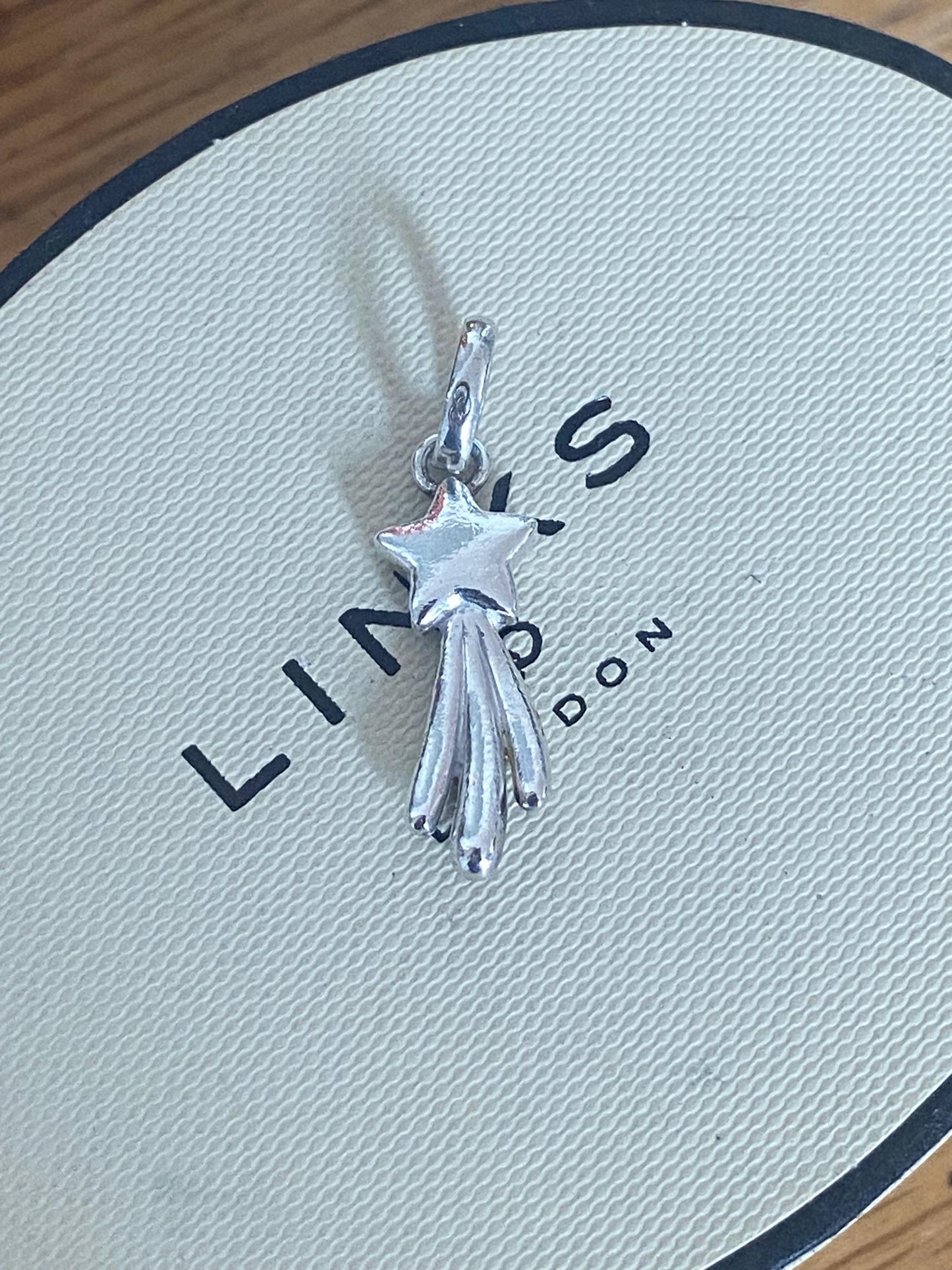 Rare Links of London shooting star charm sterling silver, great condition, genuine