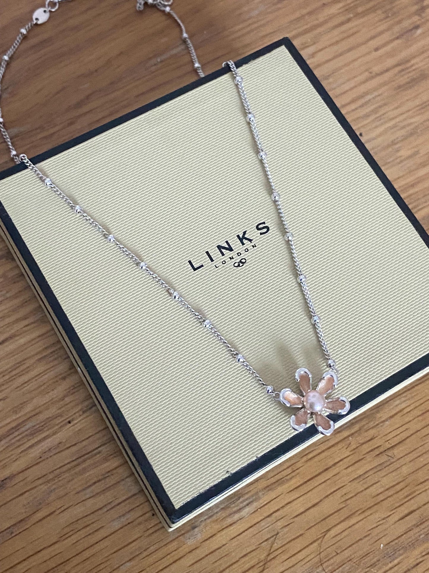 Very rare Links of London Night Time Garden Flower pearl sterling silver and enamel necklace with box
