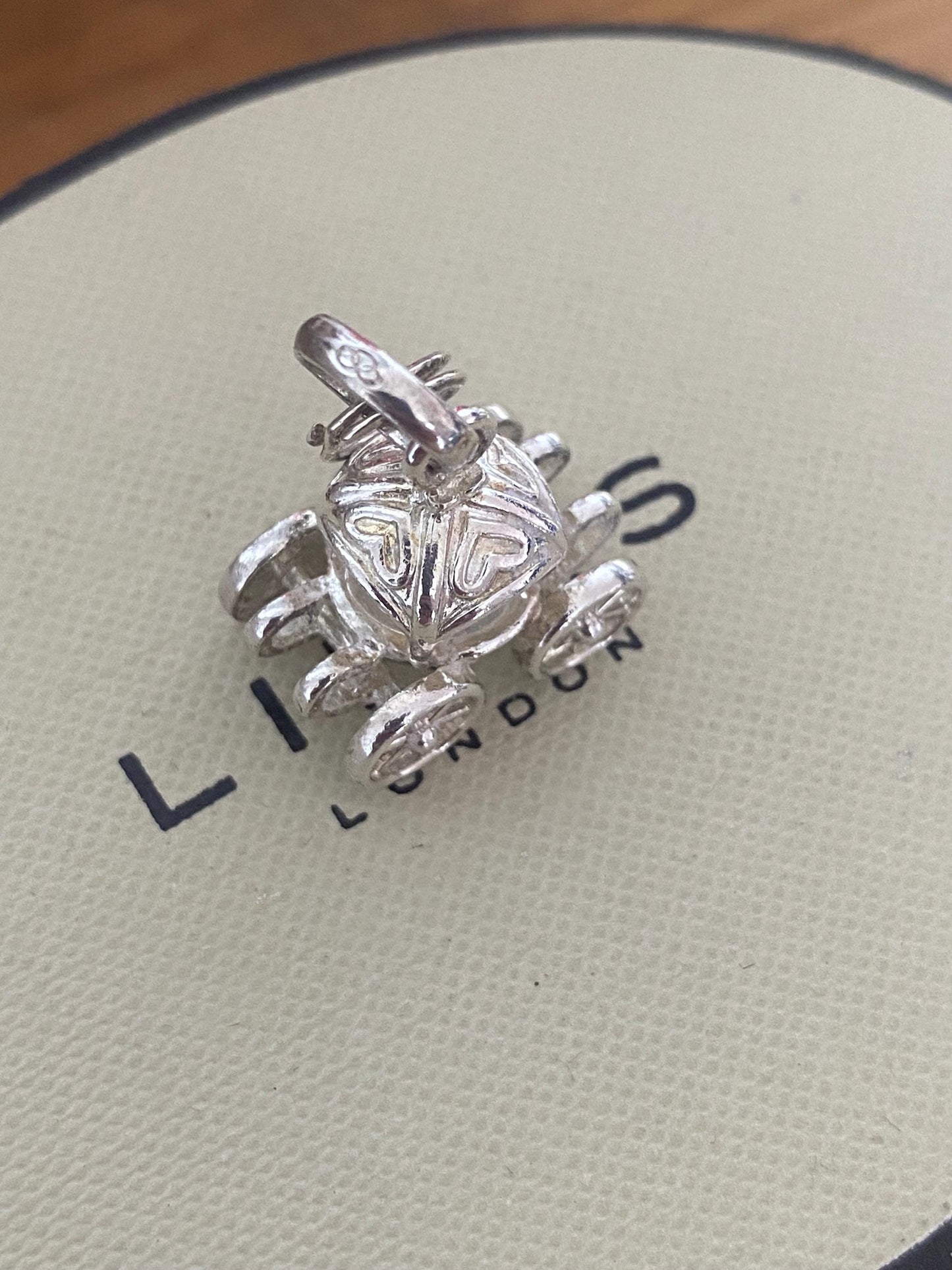 Ultra Rare collectible Links of London Fairy Tale Carriage Charm/Pendant, Hallmarked, Lovely Condition, Genuine