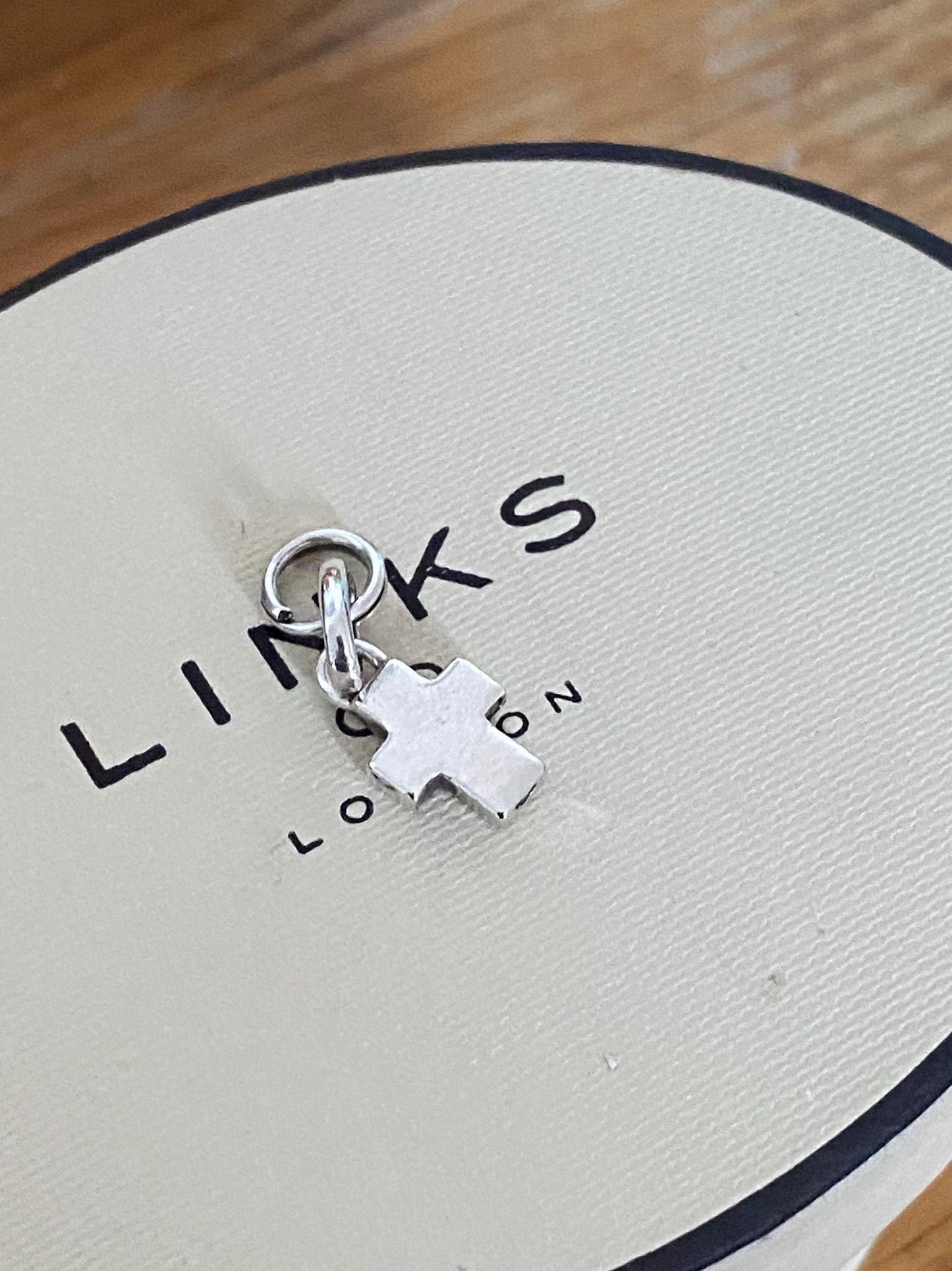 Very rare Links of London cross charm sterling silver, lovely vintage condition, genuine