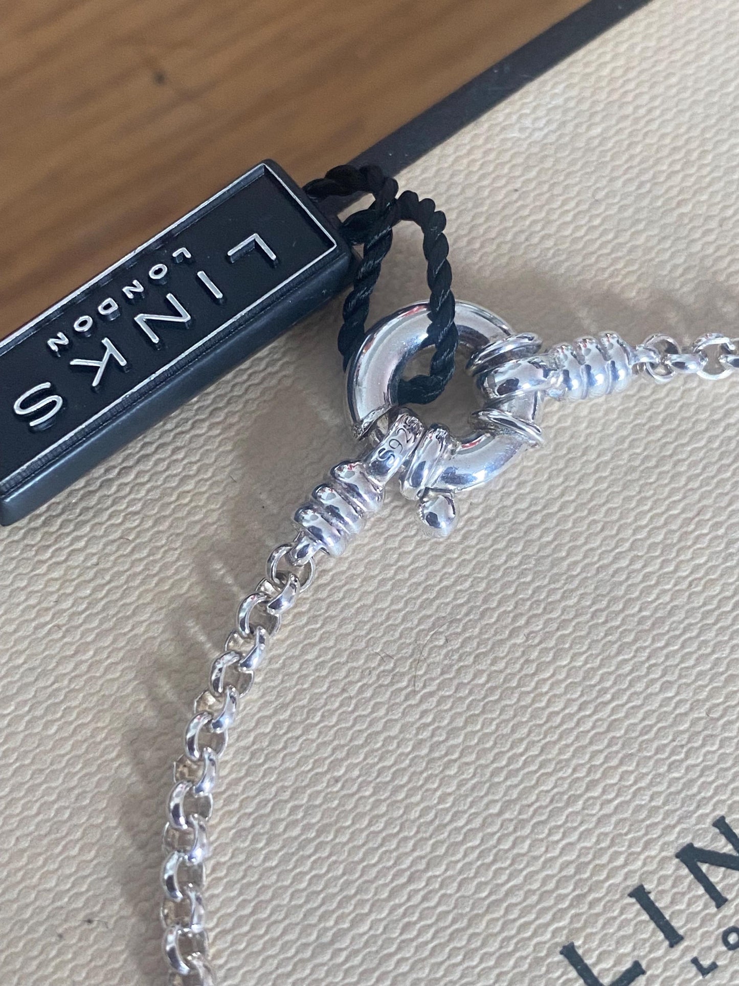 Beautiful brand new genuine Links of London Belcher Chain Bracelet with Senorita Clasp, sterling silver, assay hallmarked
