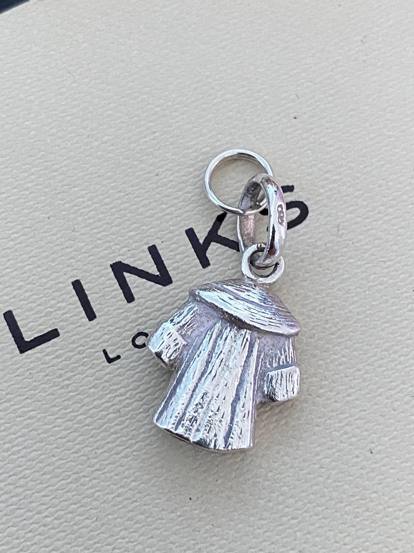 Beautiful genuine rare Links of London sterling silver winter coat charm