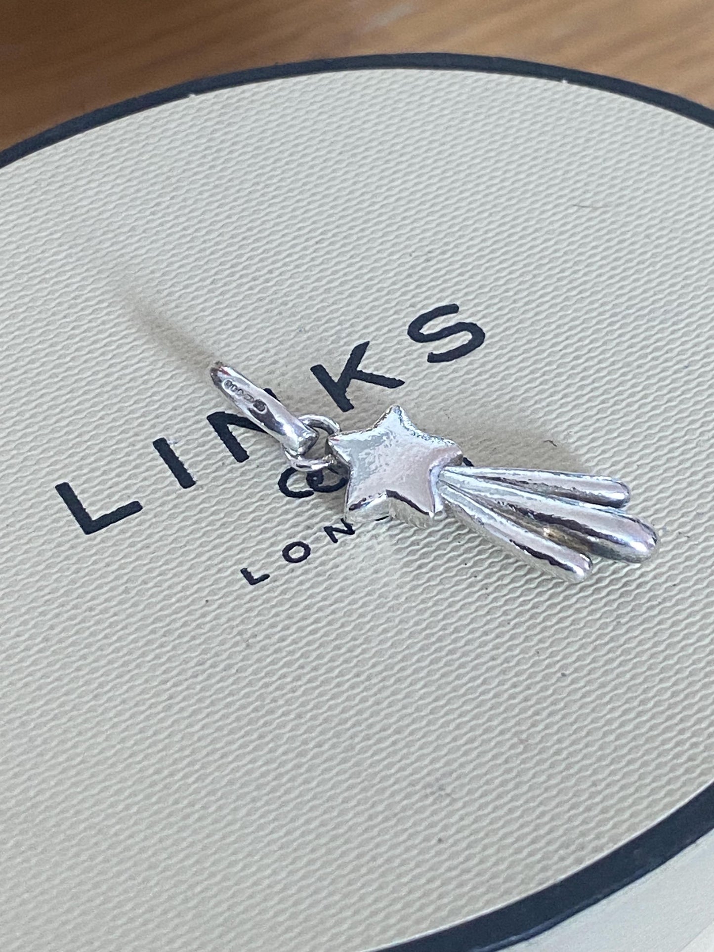 Rare Links of London shooting star charm sterling silver, great condition, genuine