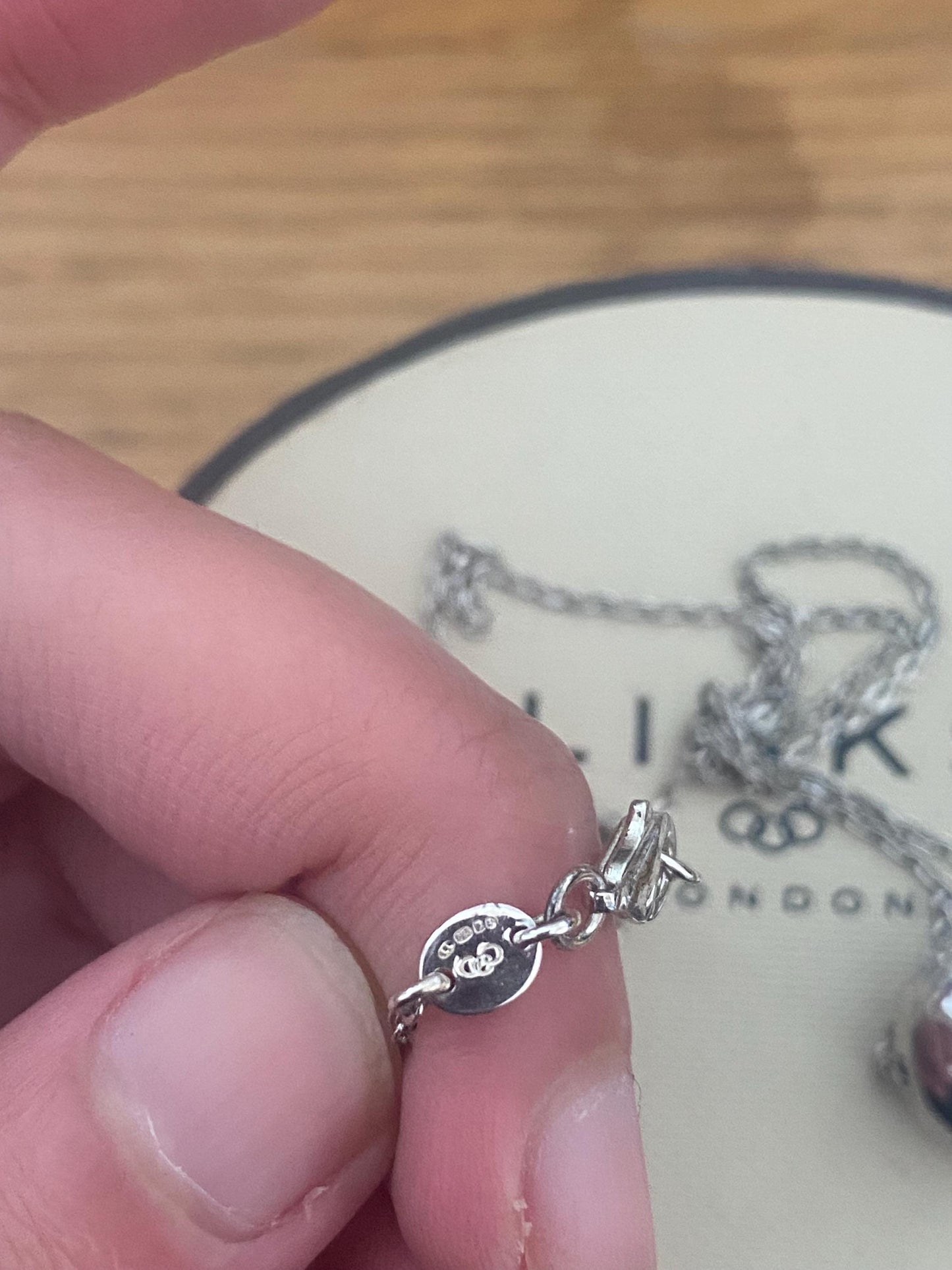 Beautiful brand new vintage rare links of London effervescence ball necklace, sterling silver, with box