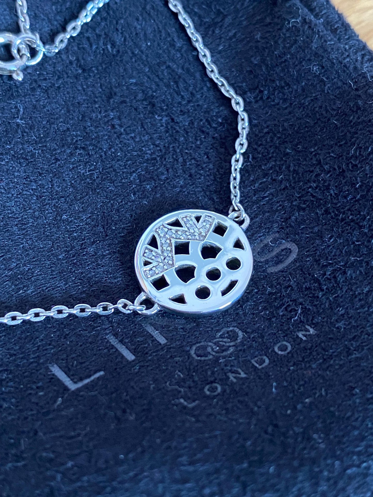stunning Limited Edition Links of London Timeless Diamond Bracelet, lovely condition, with pouch