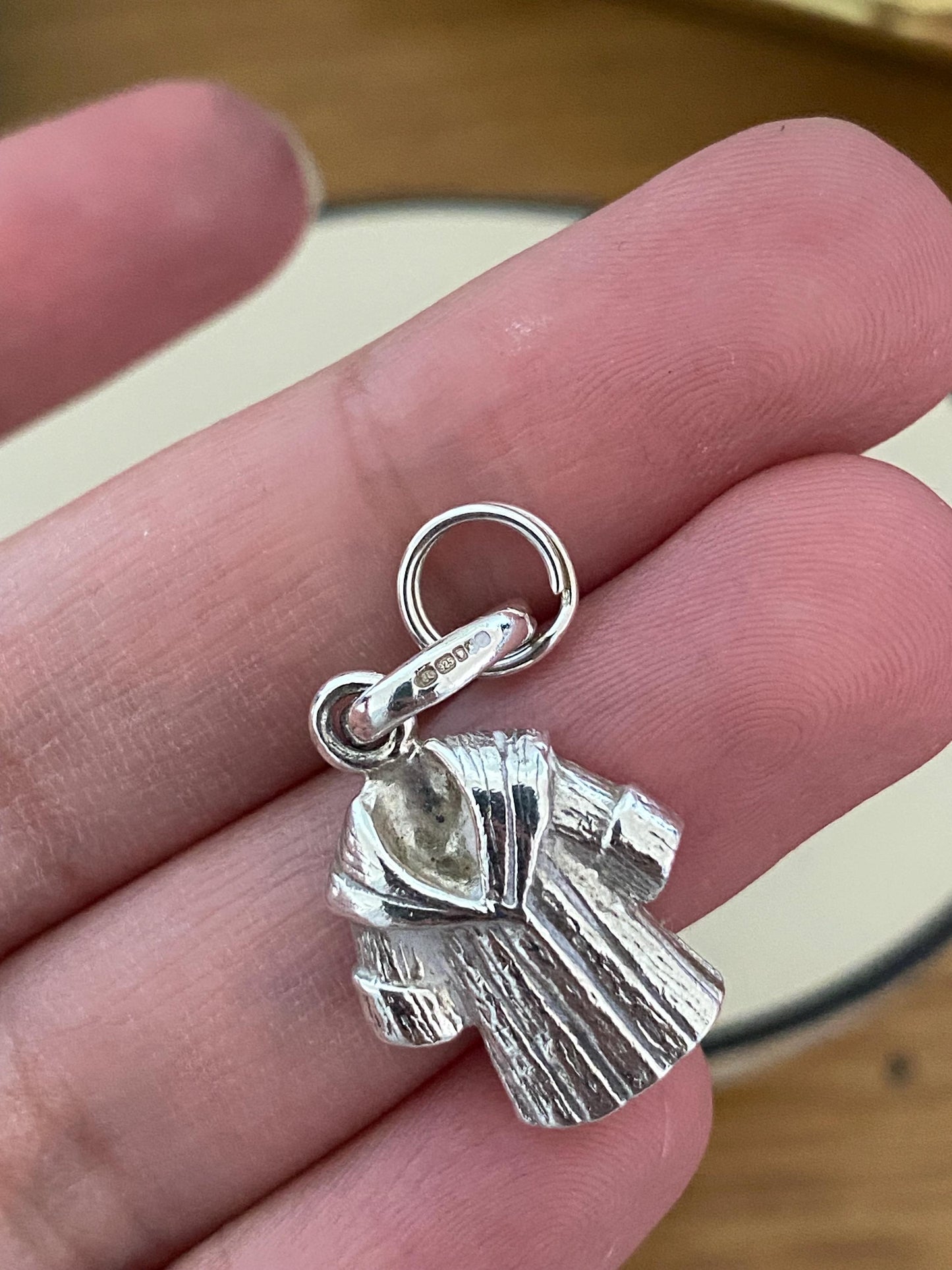 Beautiful genuine rare Links of London sterling silver winter coat charm