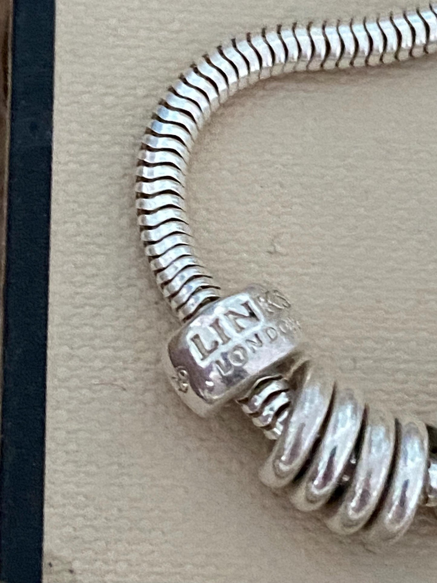 Gorgeous Links of London Sweetie Necklace, Sterling Silver, Assay Hallmarked, 17” long, with box