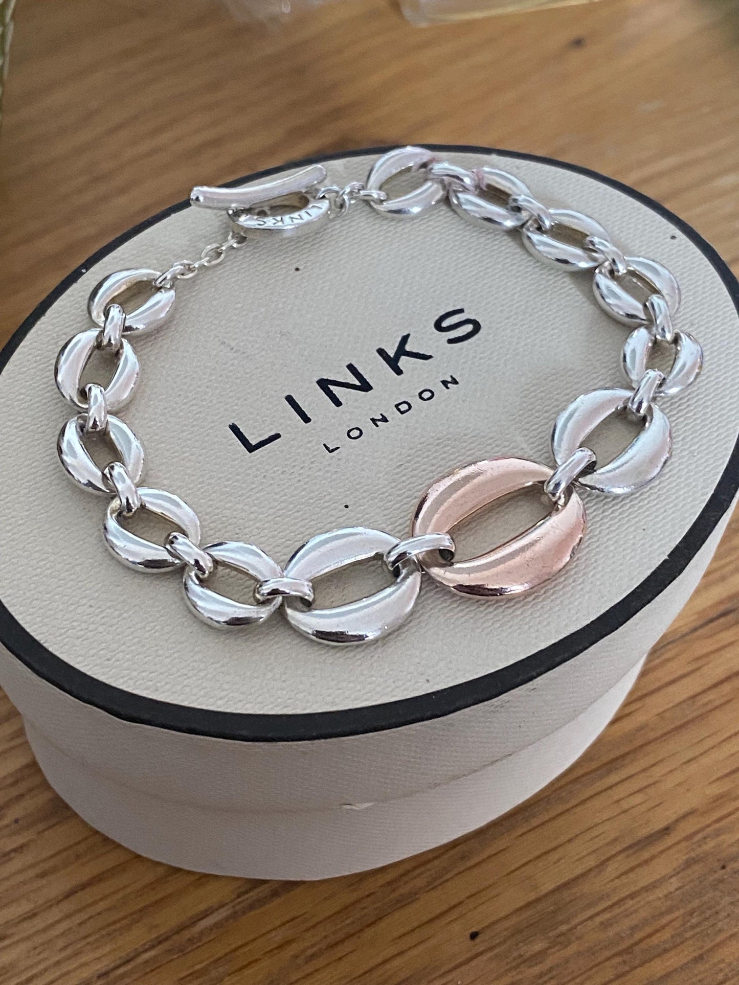 Rare Genuine LINKS OF LONDON Hallmarked open circles Toggle chunky Bracelet, Sterling silver and 18ct rose gold vermeil, 8 inches long
