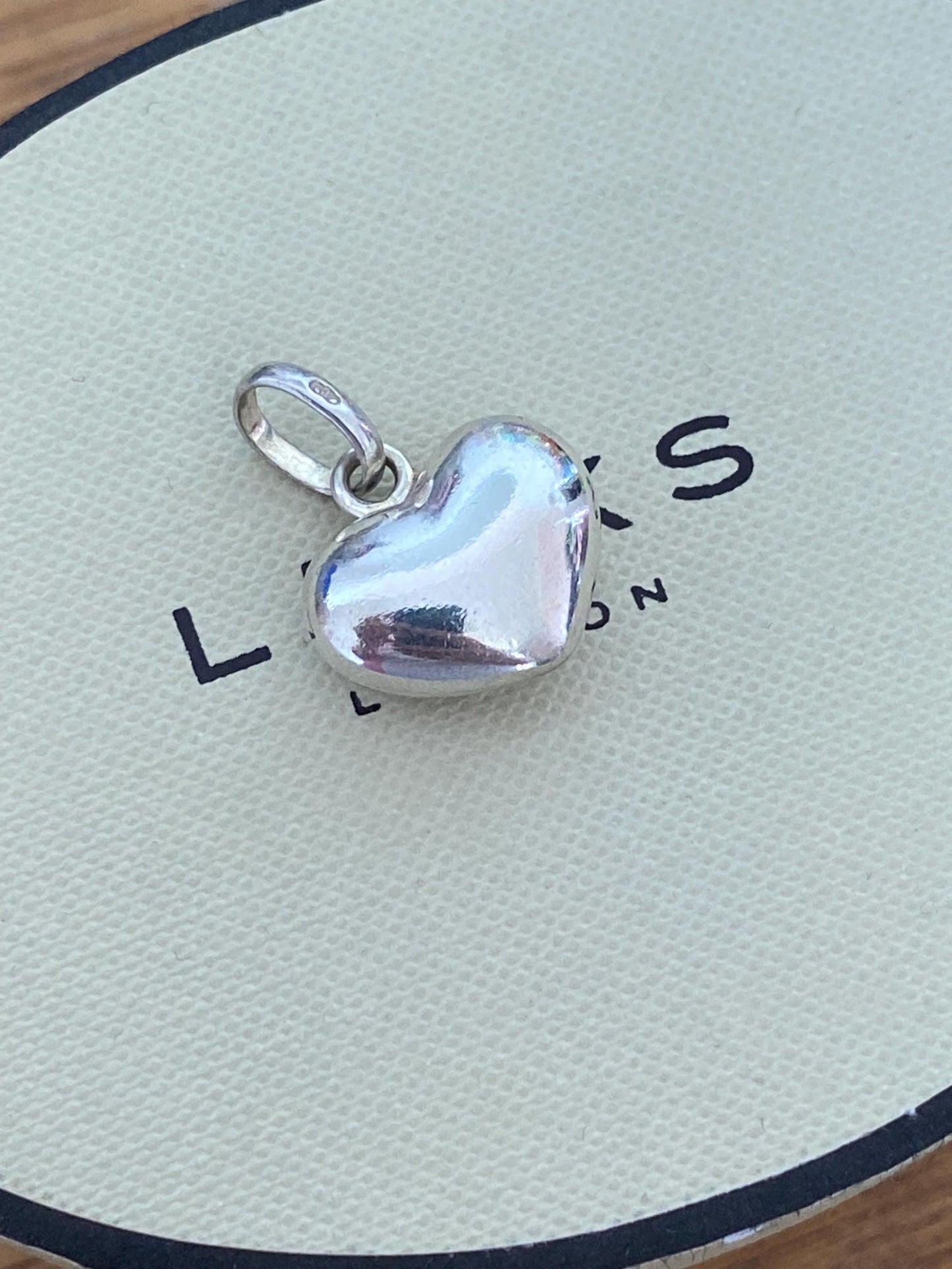 Beautiful genuine rare hallmarked Links of London sterling silver heart charm