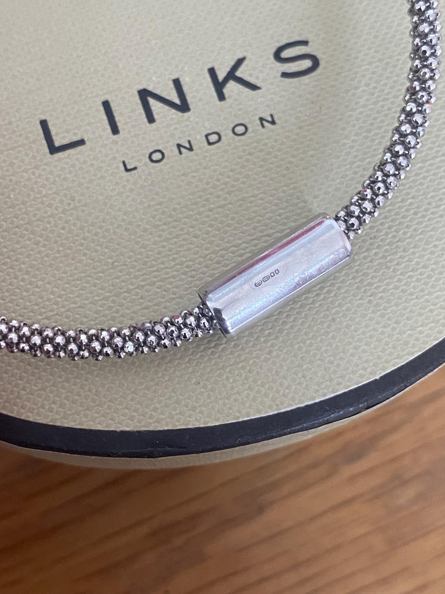Very rare Links of London vintage rare effervescence infinity charm sapphire bracelet with magnetic closure, boxed