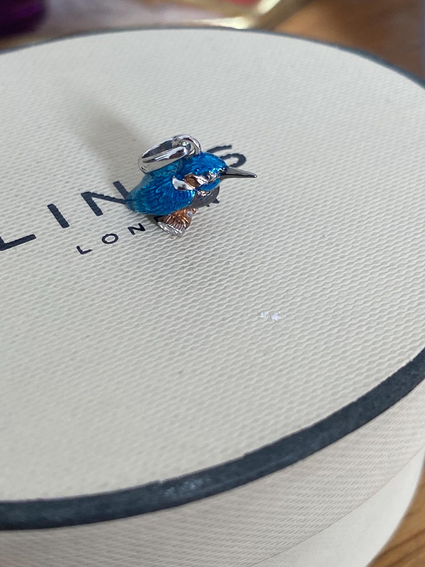 Brand new Absolutely stunning and extremely rare LINKS OF LONDON King Fisher Charm Pendant with Blue Enamel, genuine, boxed