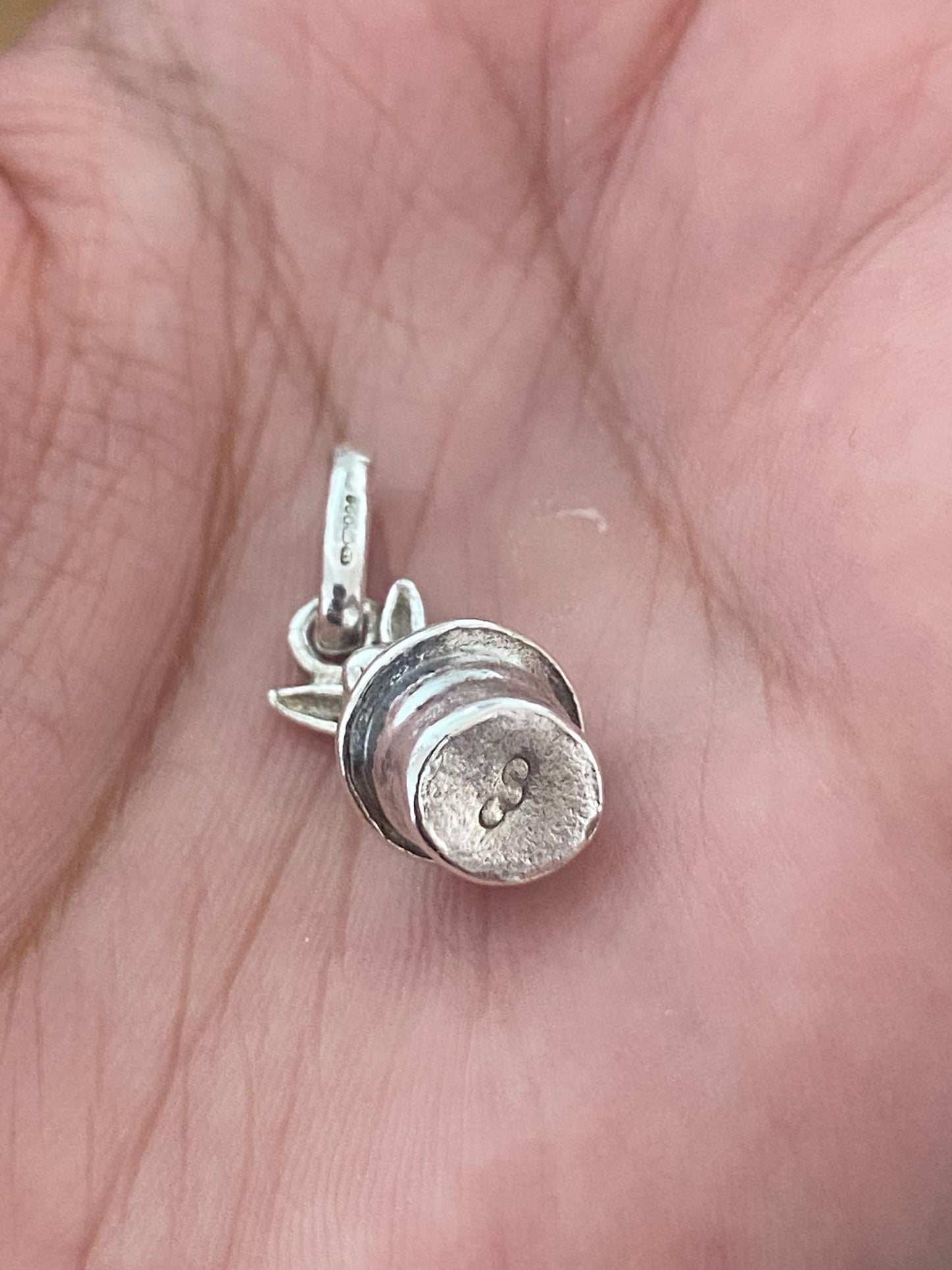 Lovely rare Links of London rabbit in a hat charm, sterling silver, hallmarked