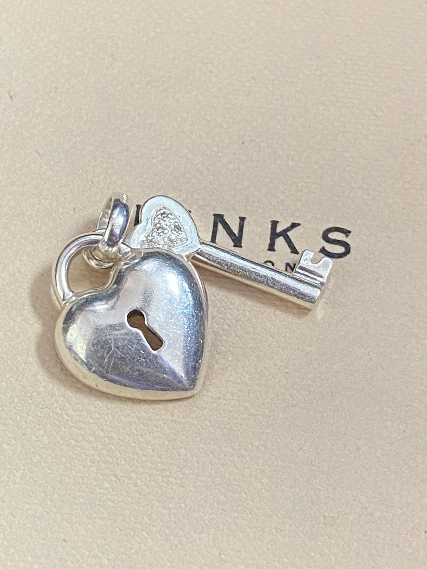 cute genuine rare Links of London sterling silver heart key diamanté hallmarked charm