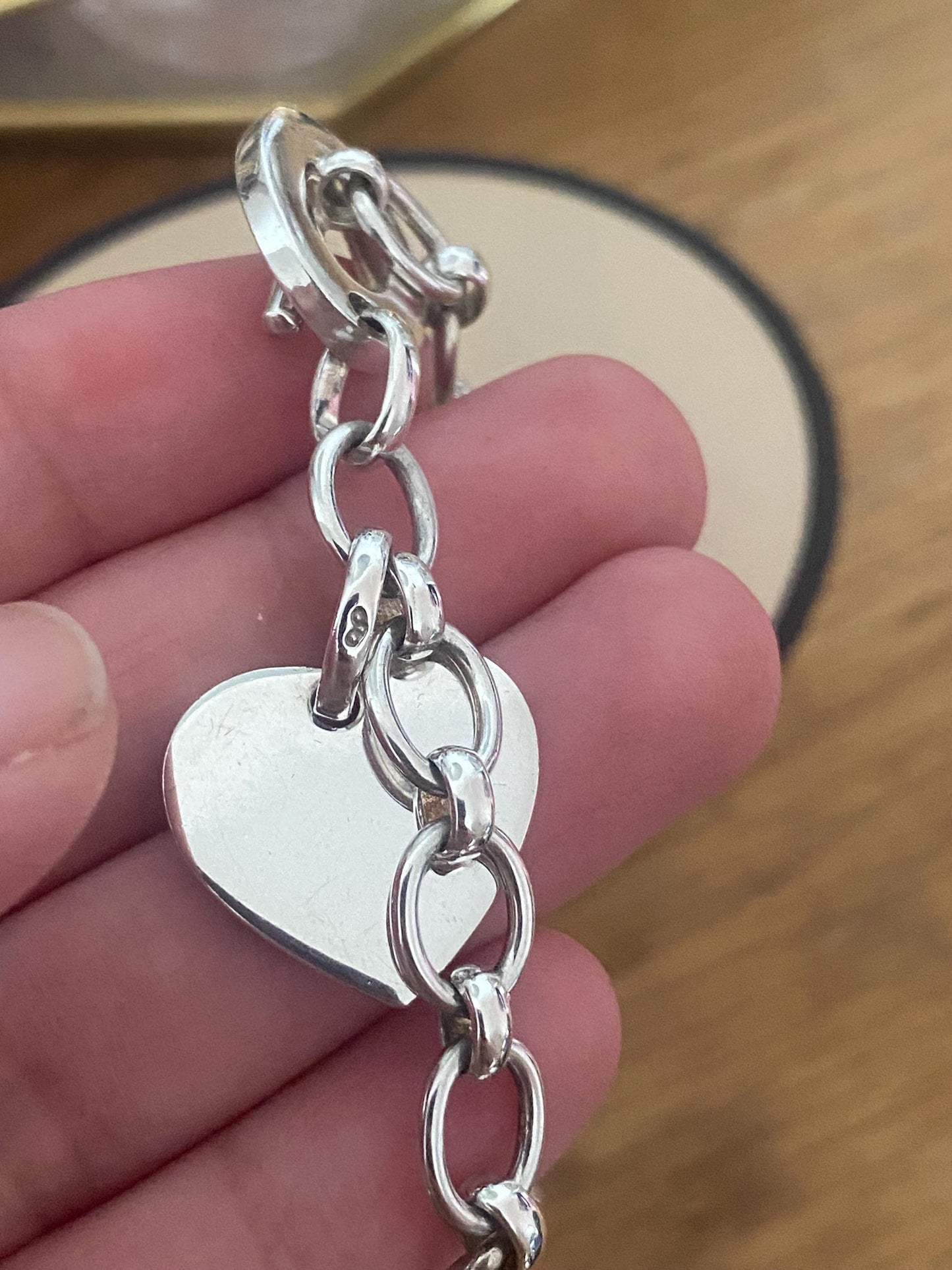 Rare and retired Genuine LINKS OF LONDON Hallmarked Silver Toggle Logo Bracelet with heart charm